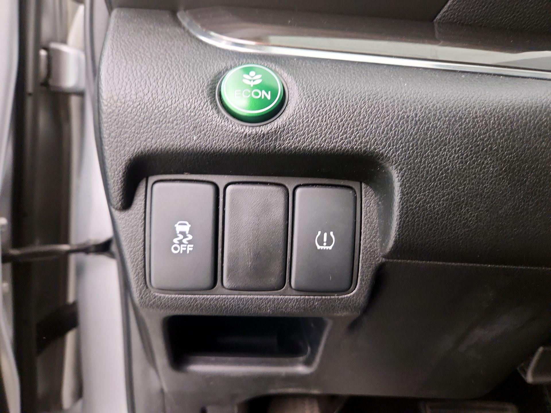 Thumbnail: 2015 Honda CR-V - 11