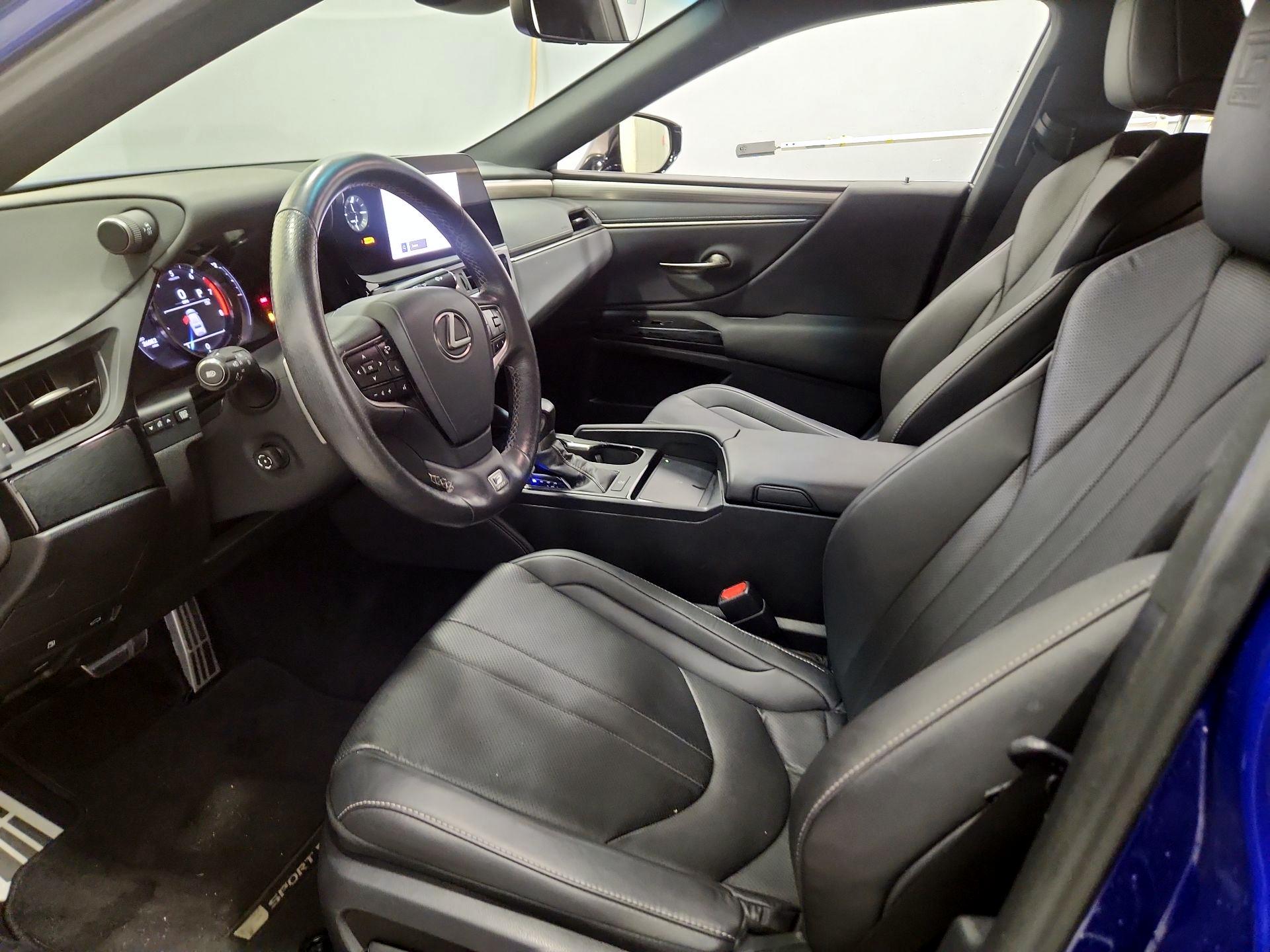 Thumbnail: 2023 Lexus ES - 11