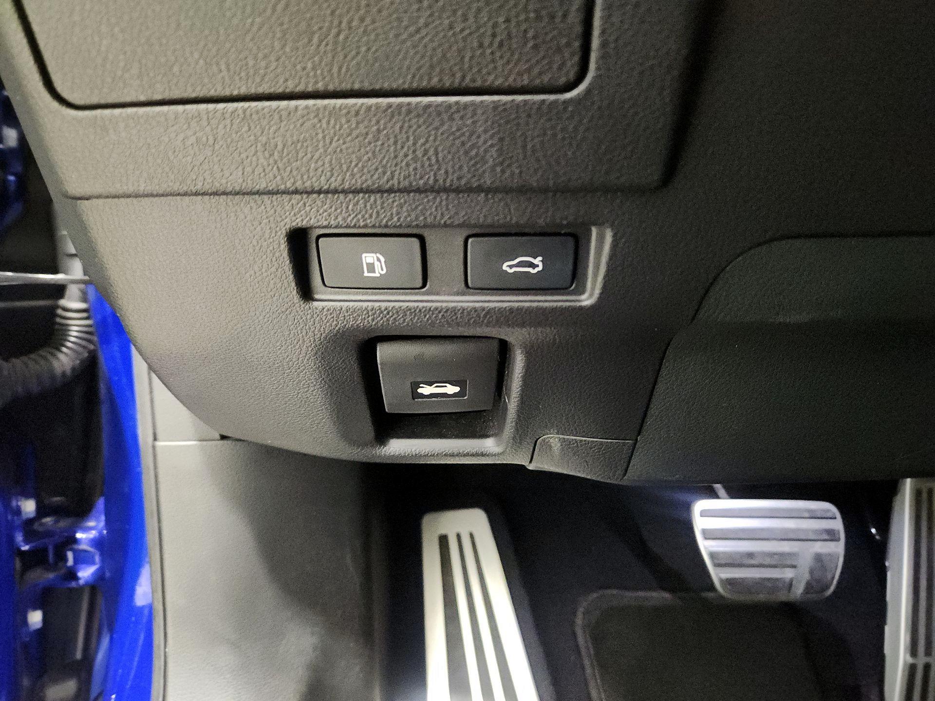 Thumbnail: 2023 Lexus ES - 13