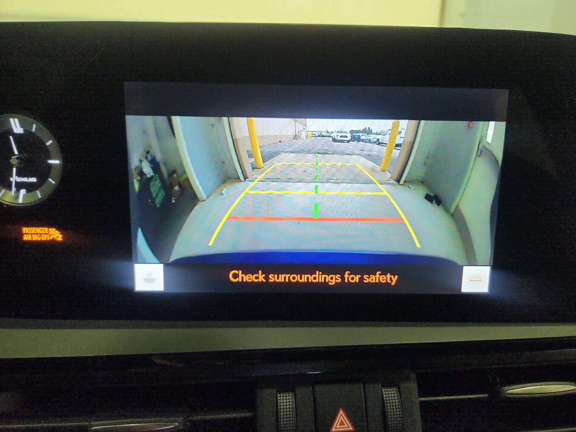 Thumbnail: 2023 Lexus ES - 15