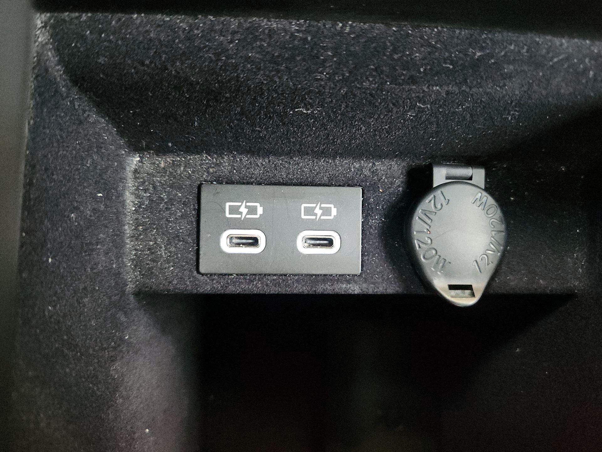 Thumbnail: 2023 Lexus ES - 19