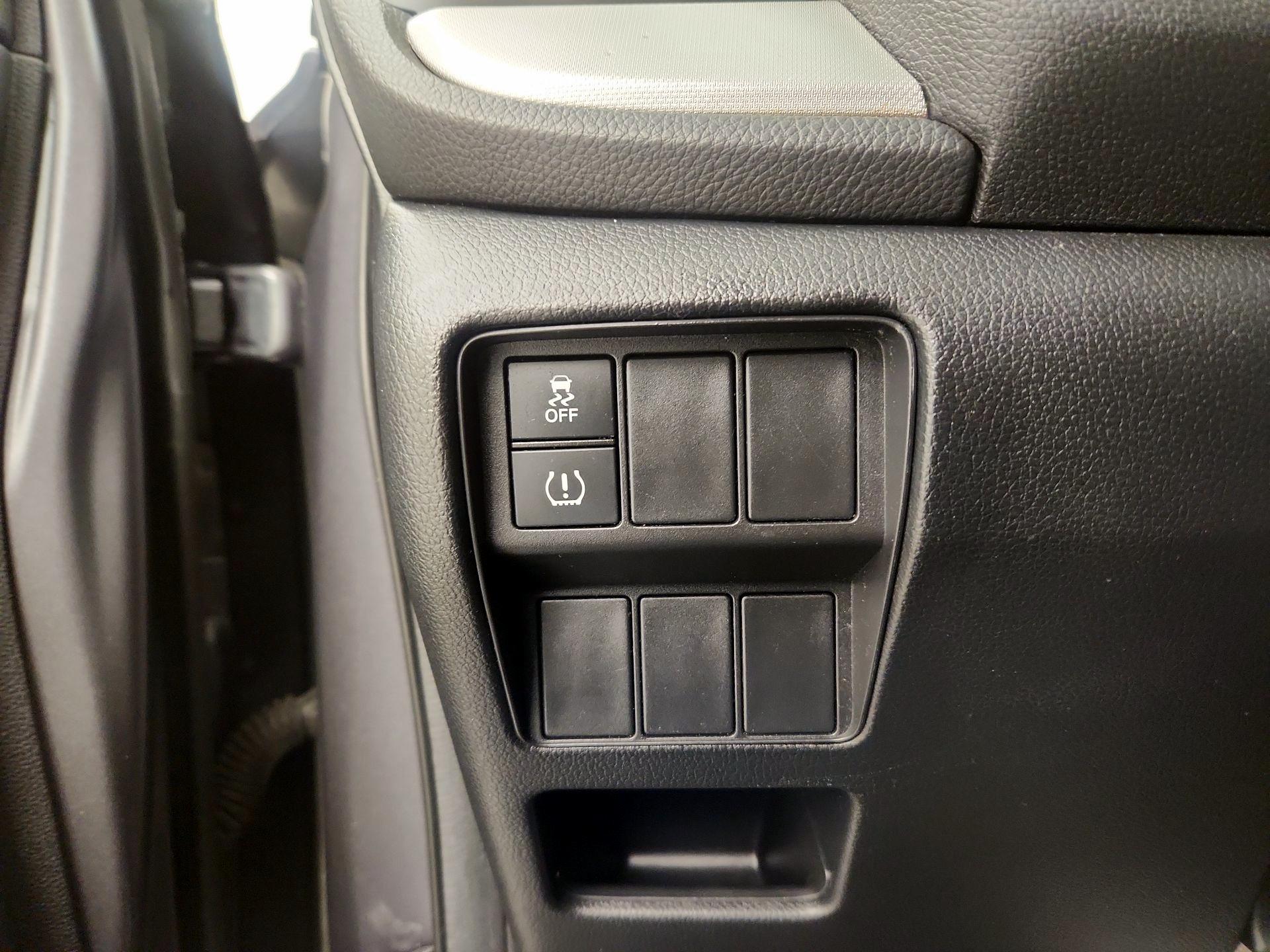 Thumbnail: 2018 Honda CR-V - 11