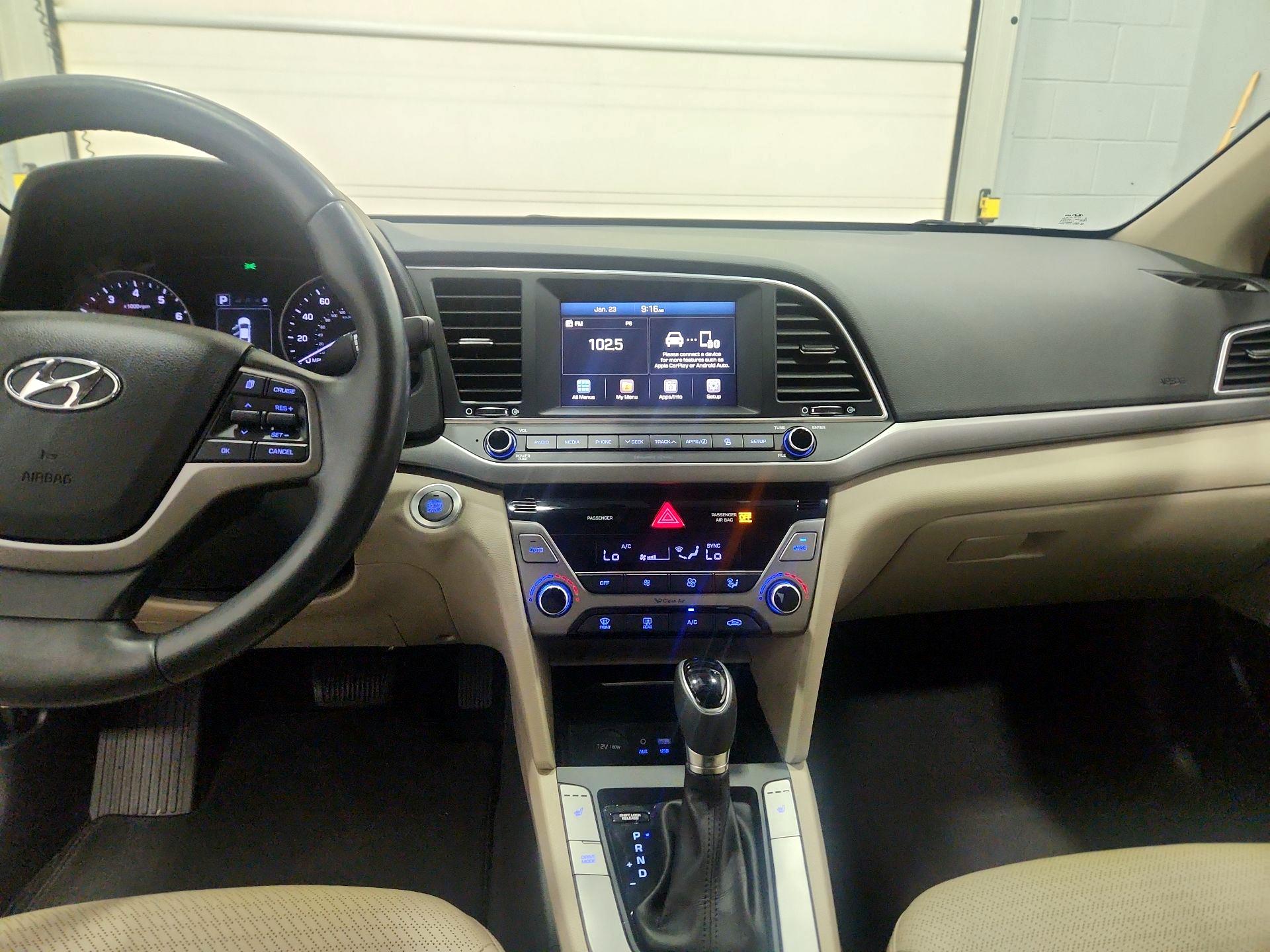 Thumbnail: 2017 Hyundai Elantra - 9