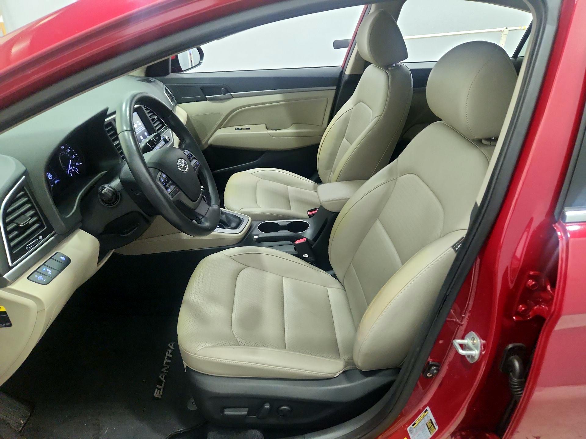 Thumbnail: 2017 Hyundai Elantra - 11