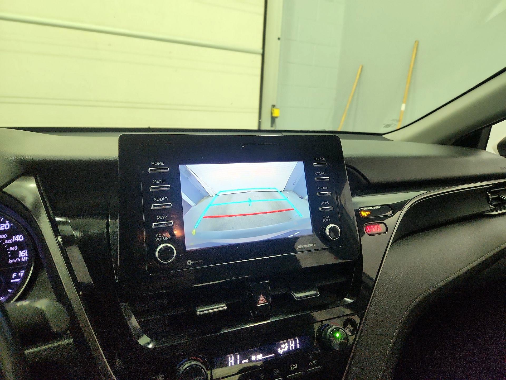 Thumbnail: 2022 Toyota Camry - 14