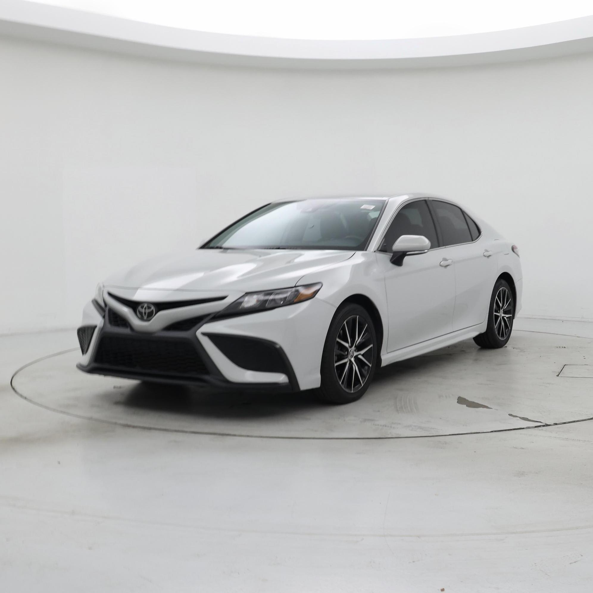 Thumbnail: 2022 Toyota Camry - 4