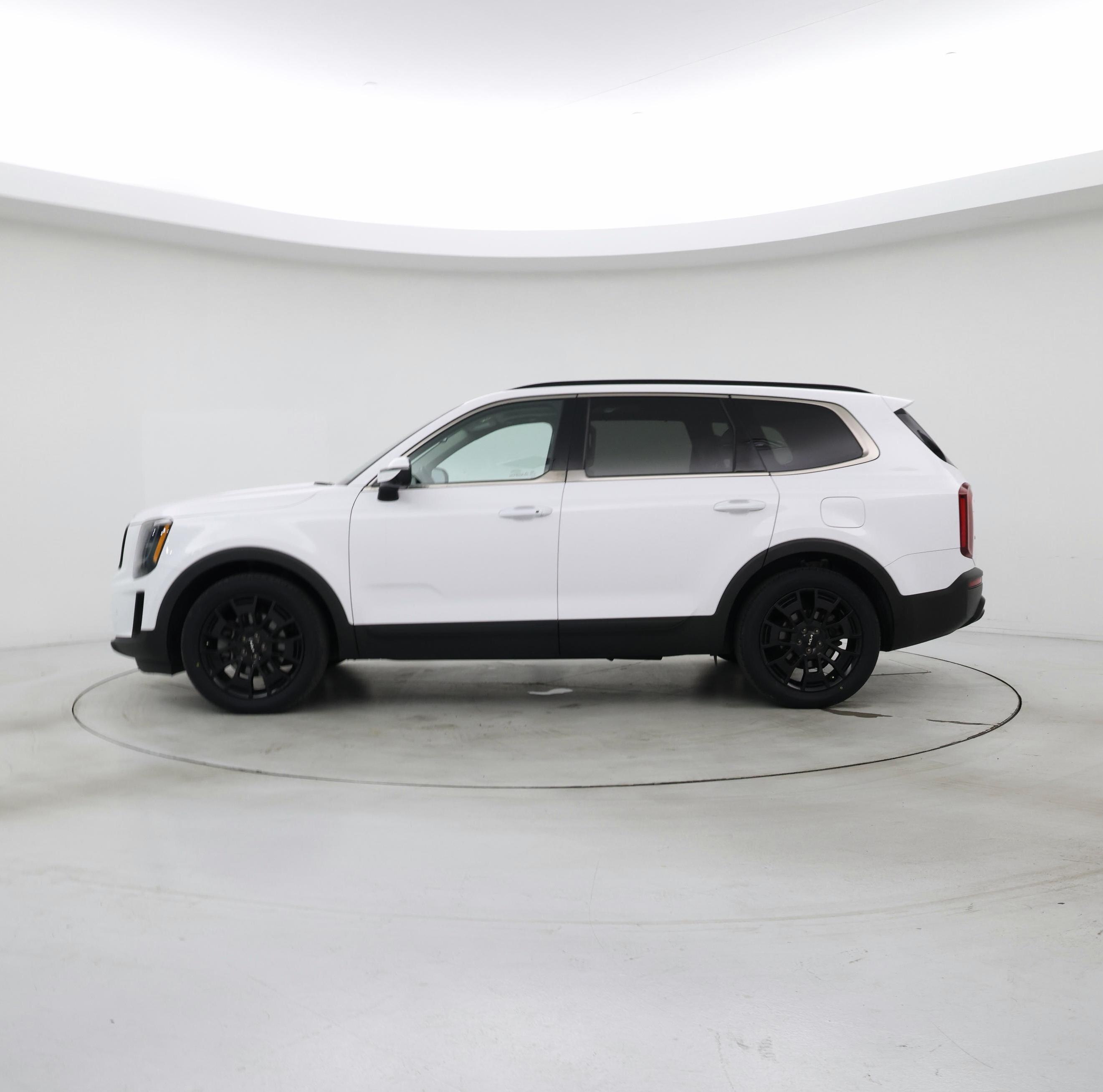 Thumbnail: 2022 Kia Telluride - 3