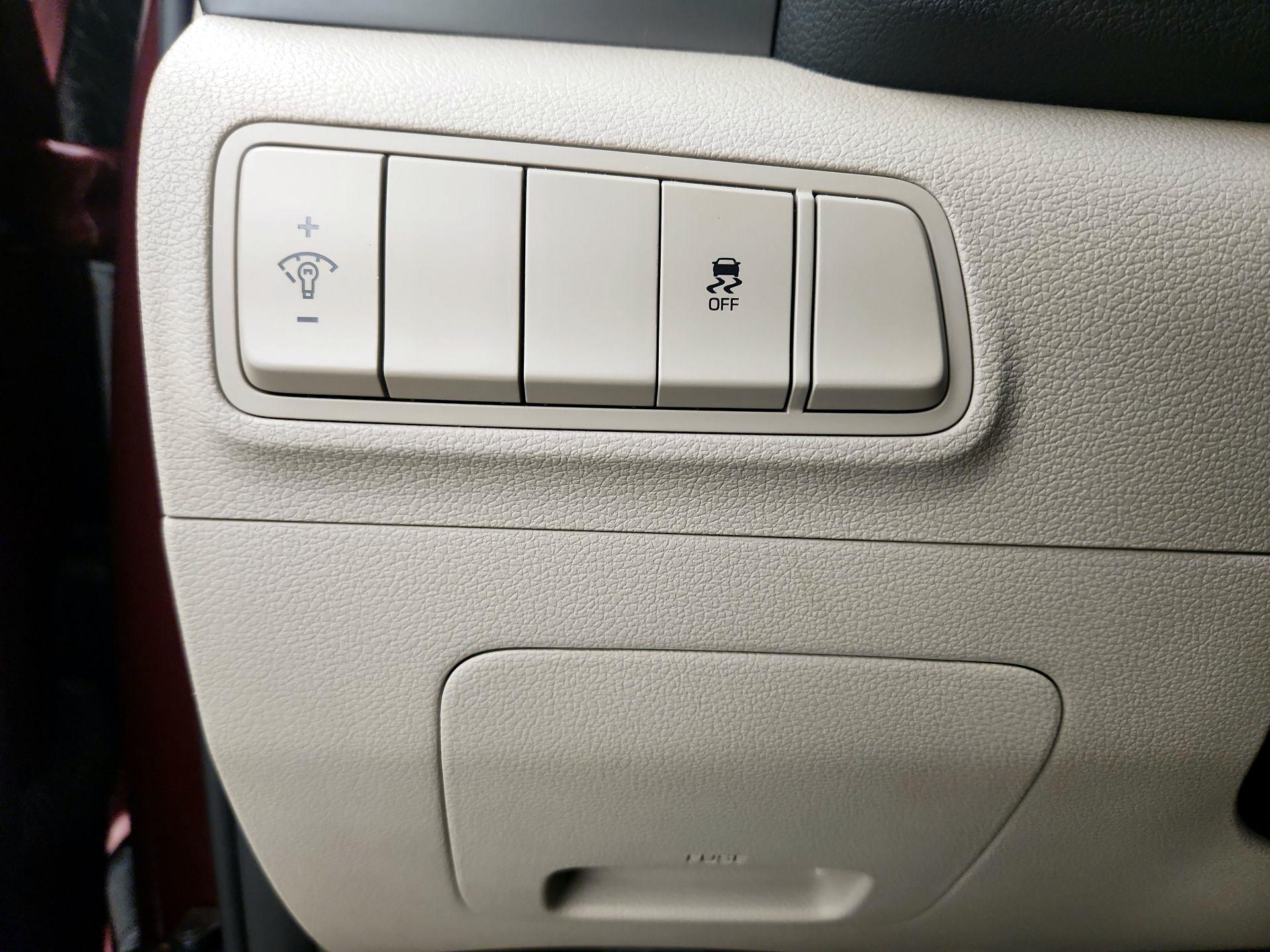 Thumbnail: 2018 Hyundai Tucson - 13