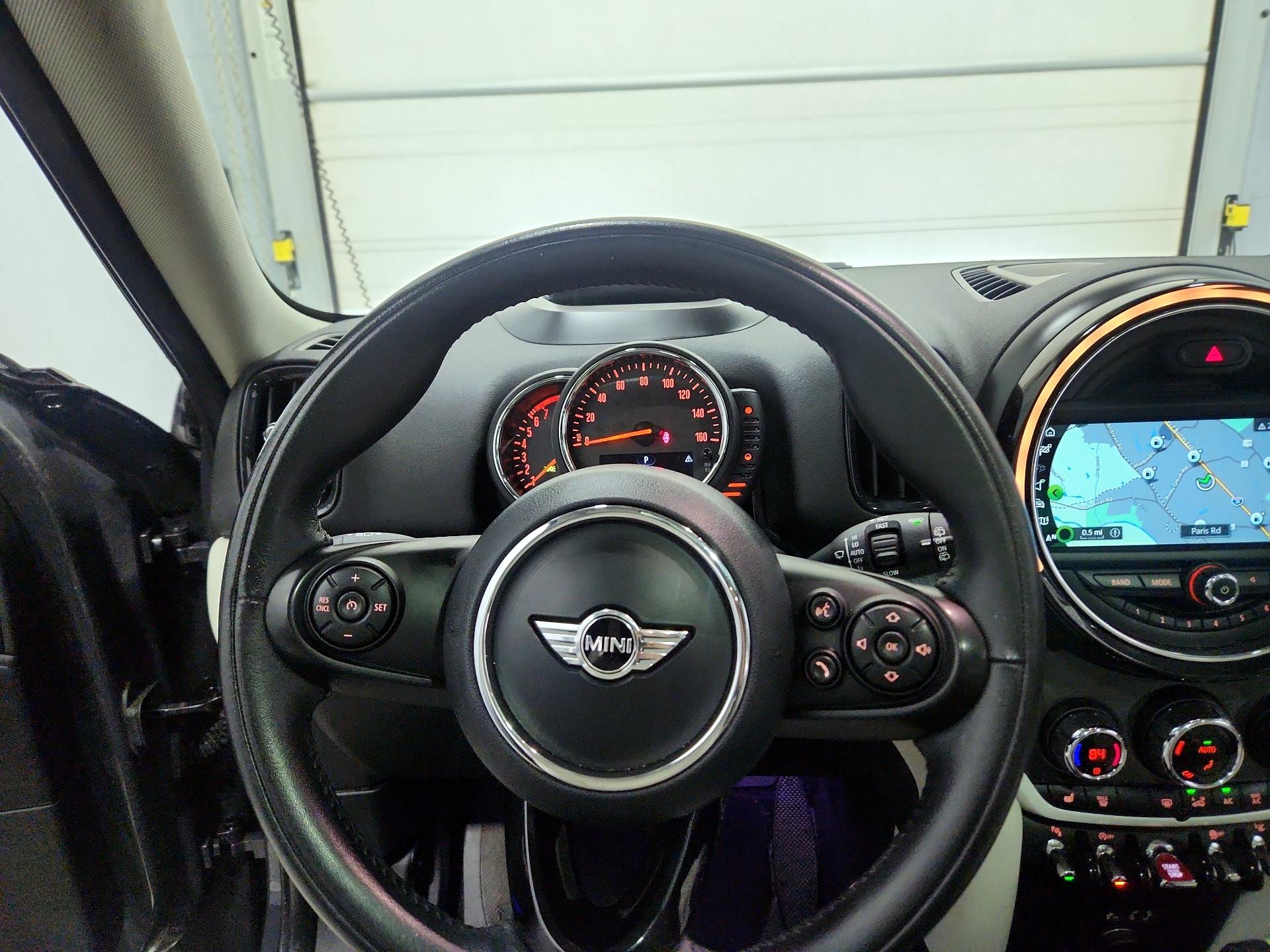 Thumbnail: 2017 MINI Cooper Countryman - 10