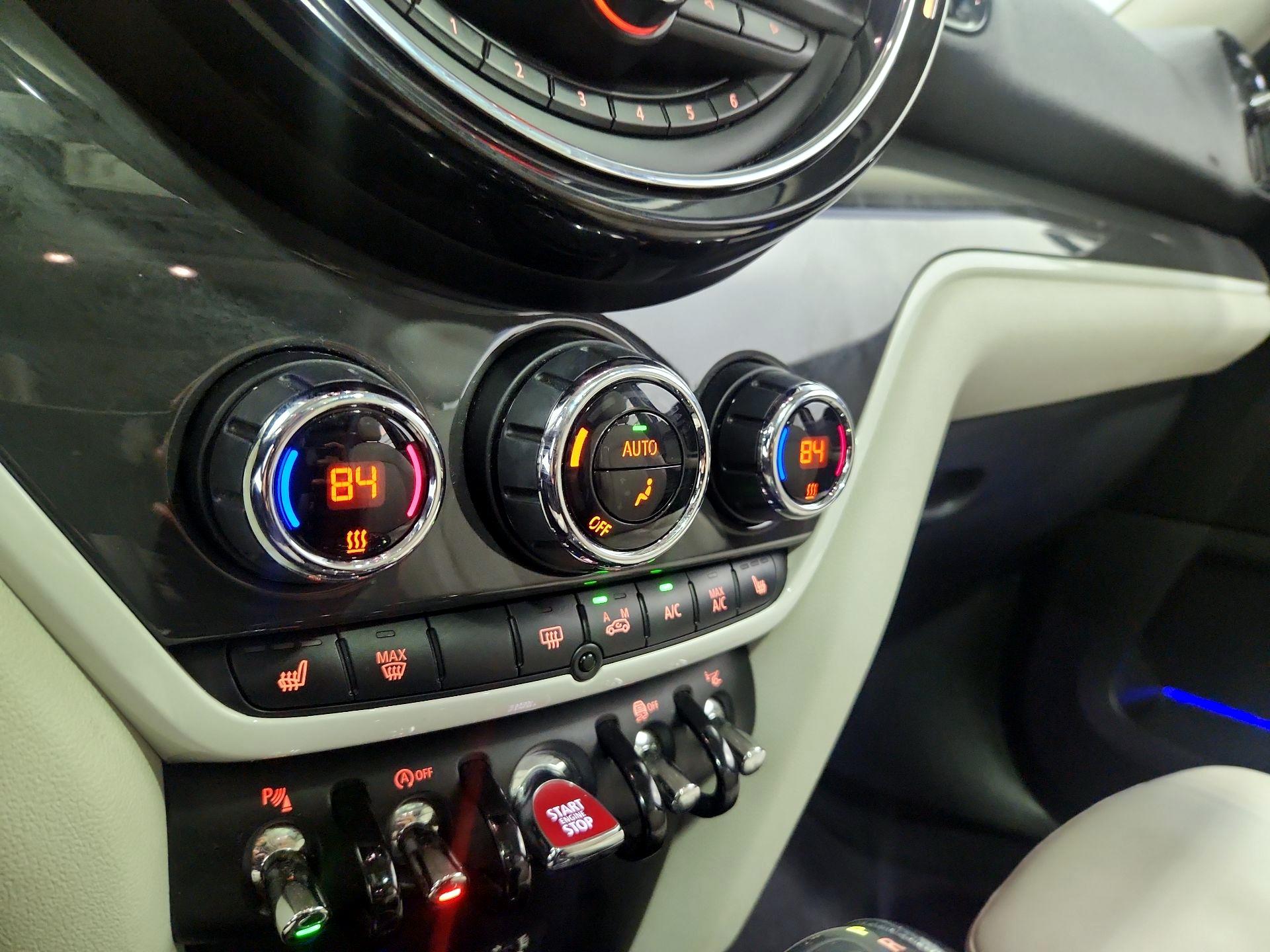 Thumbnail: 2017 MINI Cooper Countryman - 17