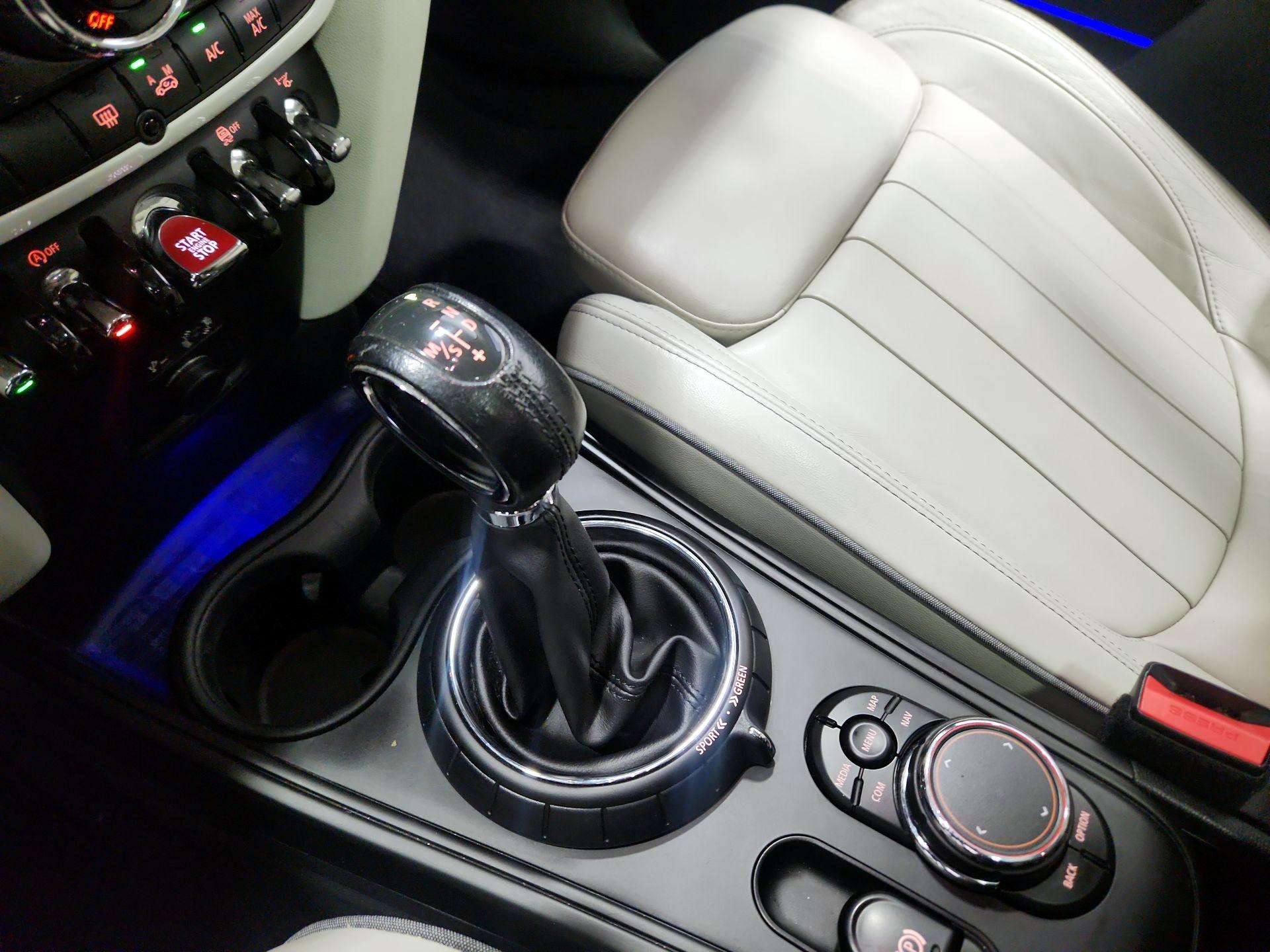 Thumbnail: 2017 MINI Cooper Countryman - 18