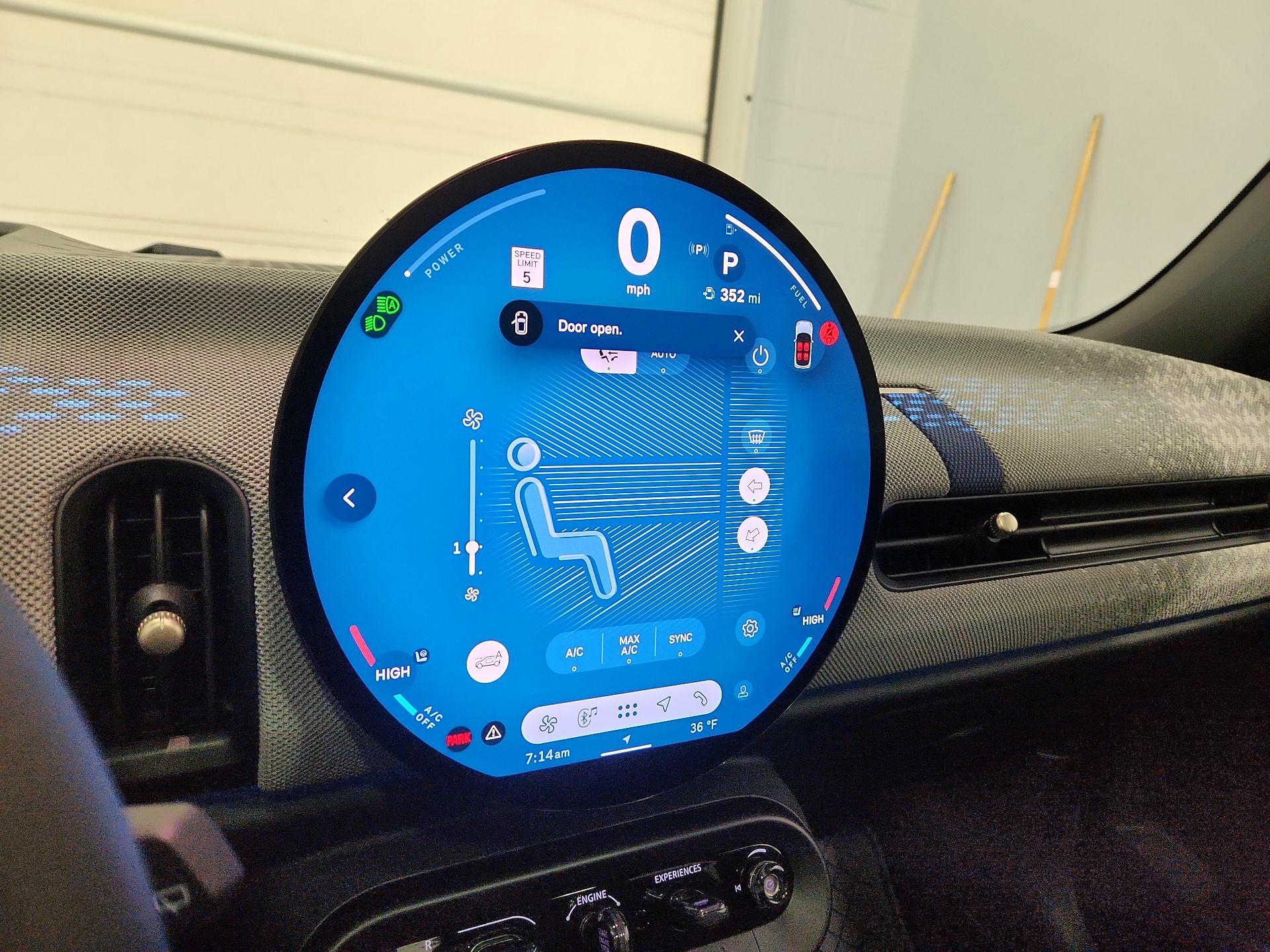 Thumbnail: 2025 MINI Cooper Hardtop - 17