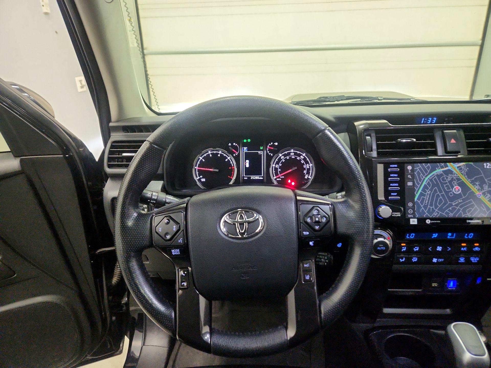 Thumbnail: 2023 Toyota 4Runner - 10