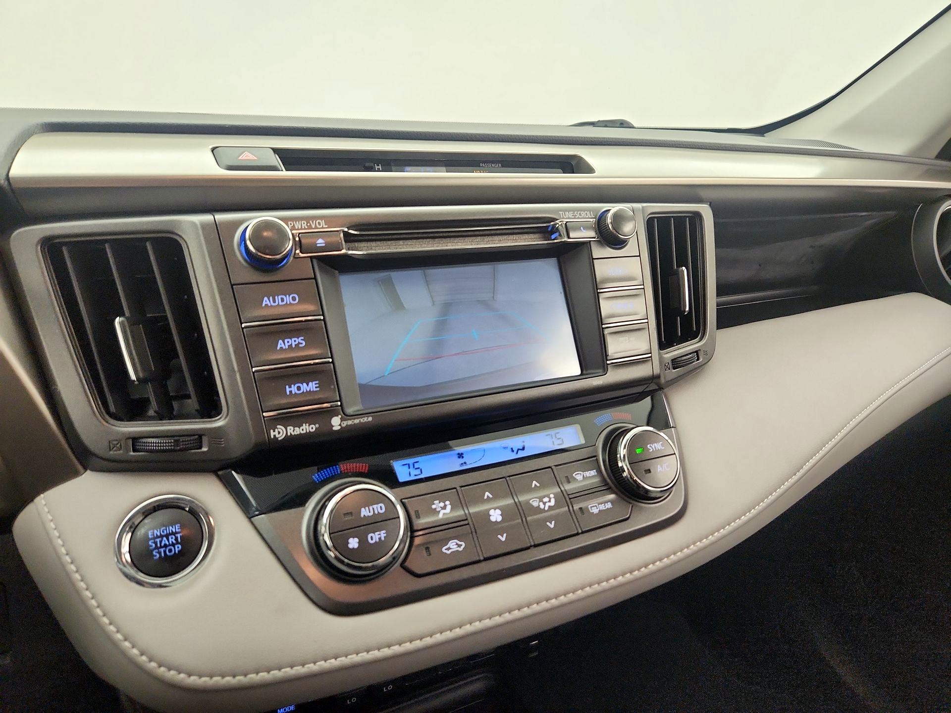 Thumbnail: 2015 Toyota RAV4 - 15