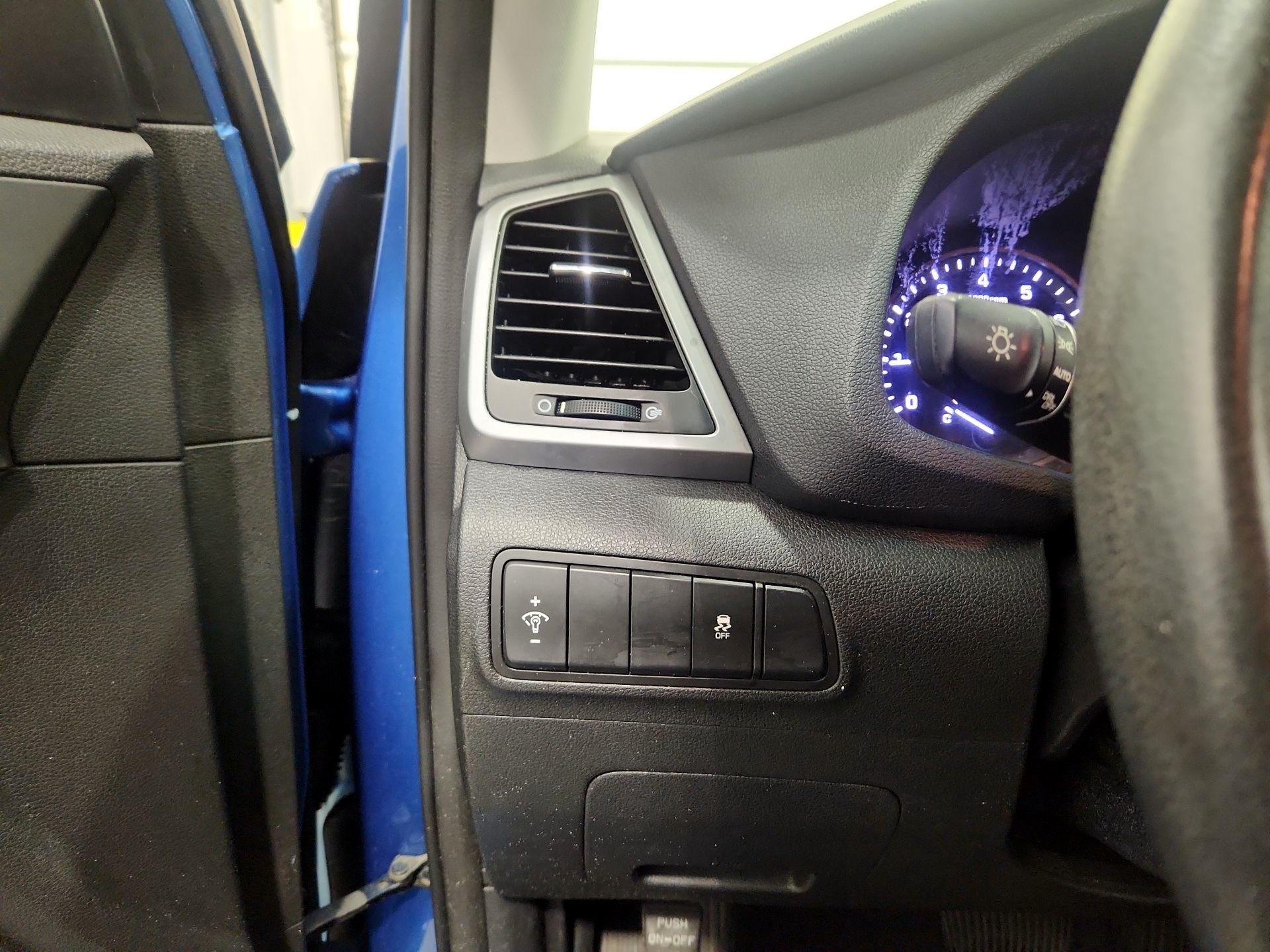 Thumbnail: 2018 Hyundai Tucson - 13