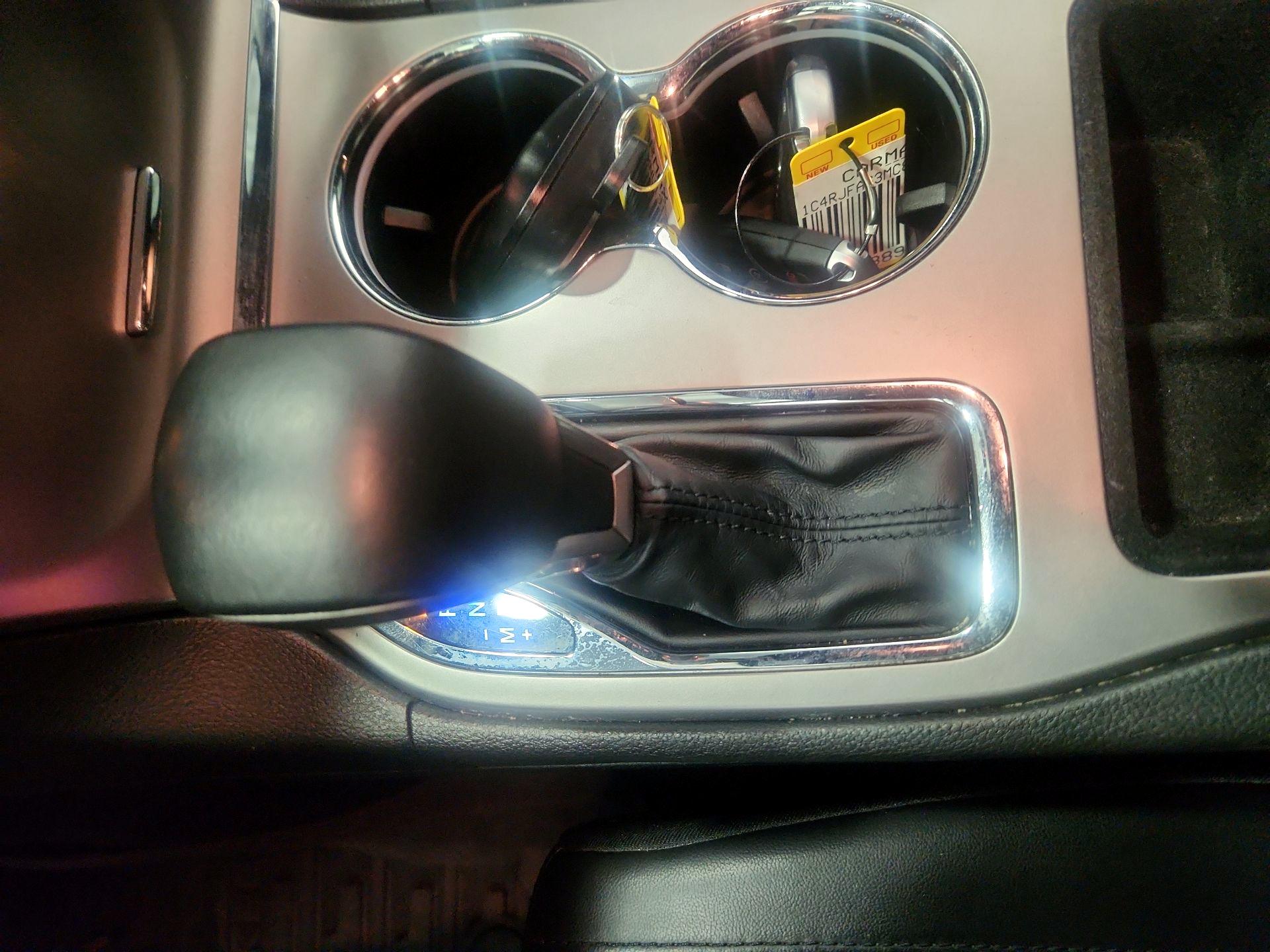 Thumbnail: 2021 Jeep Grand Cherokee - 17