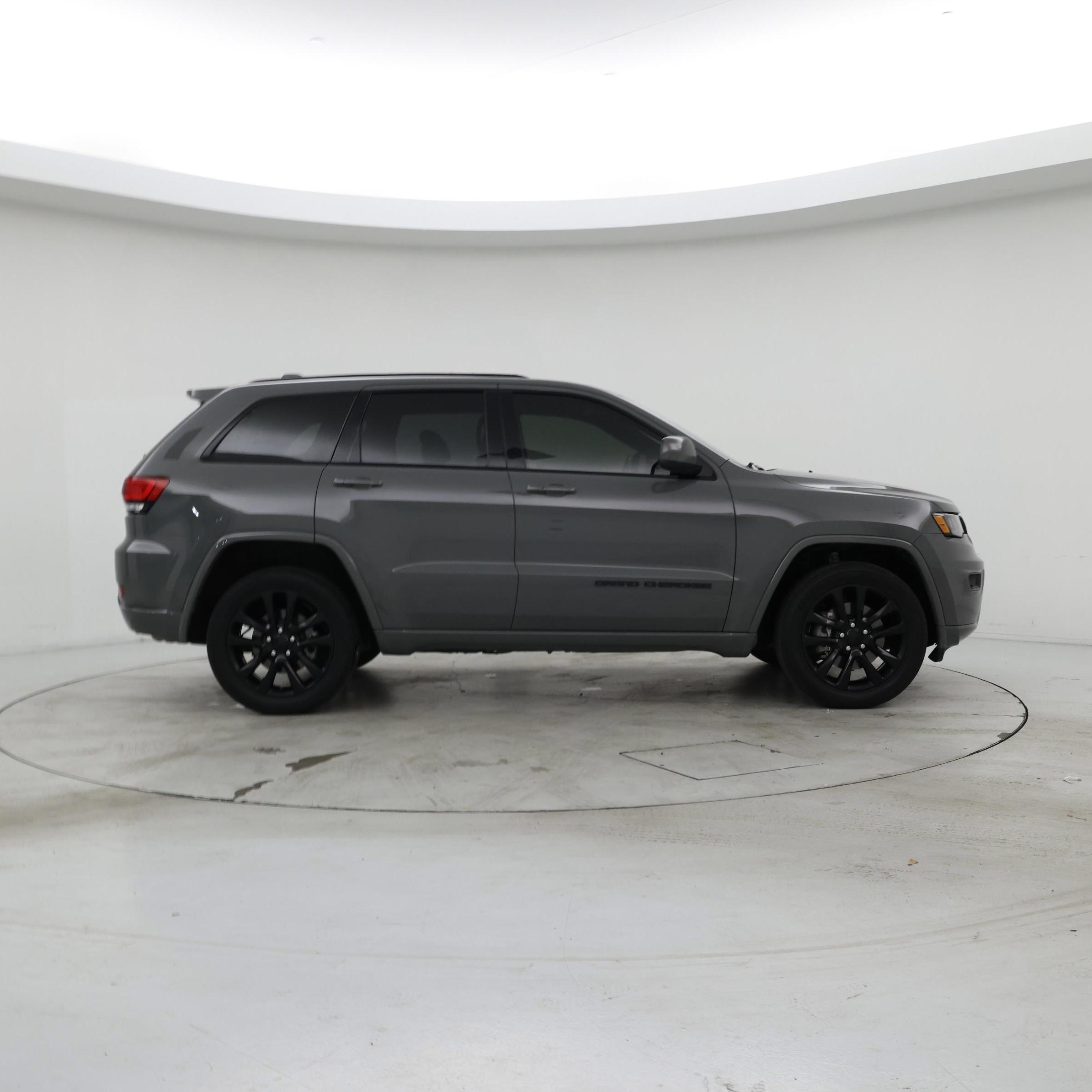 Thumbnail: 2021 Jeep Grand Cherokee - 7