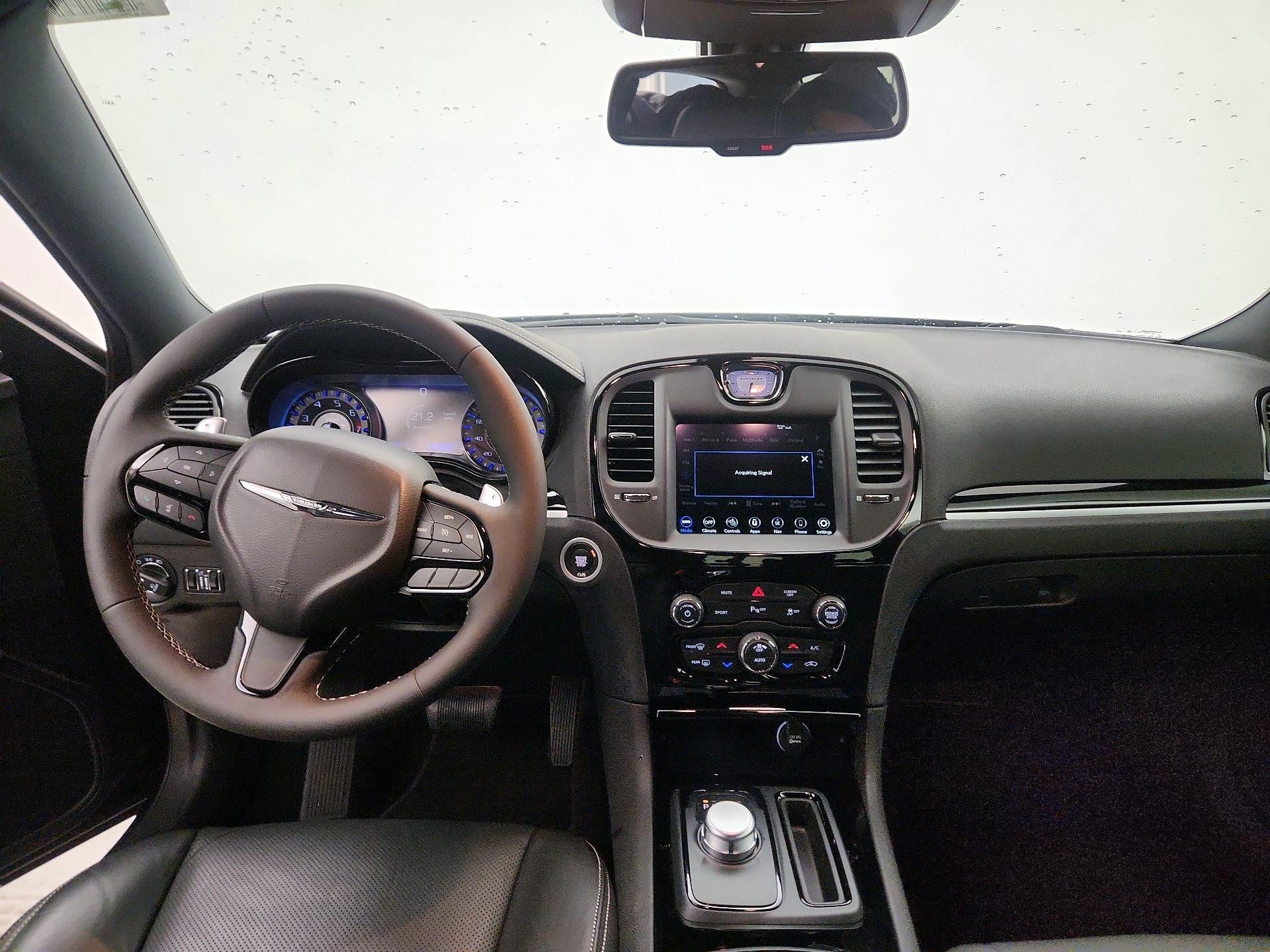 Thumbnail: 2023 Chrysler 300 - 9