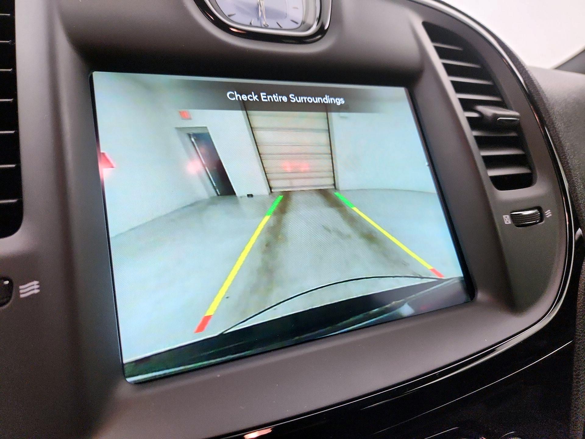 Thumbnail: 2023 Chrysler 300 - 14