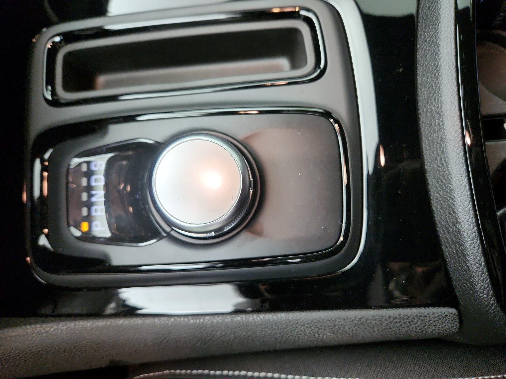 Thumbnail: 2023 Chrysler 300 - 17