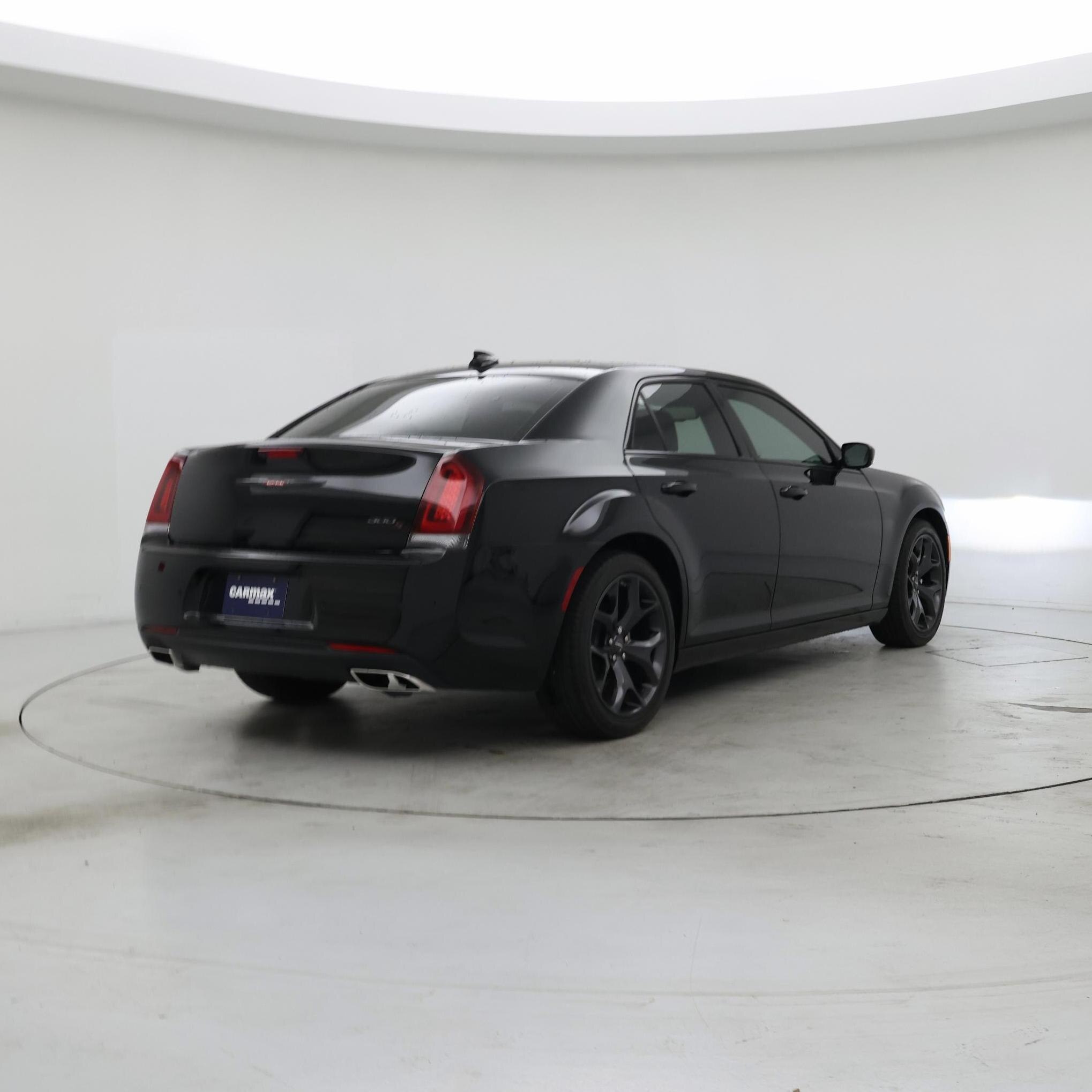 Thumbnail: 2023 Chrysler 300 - 8