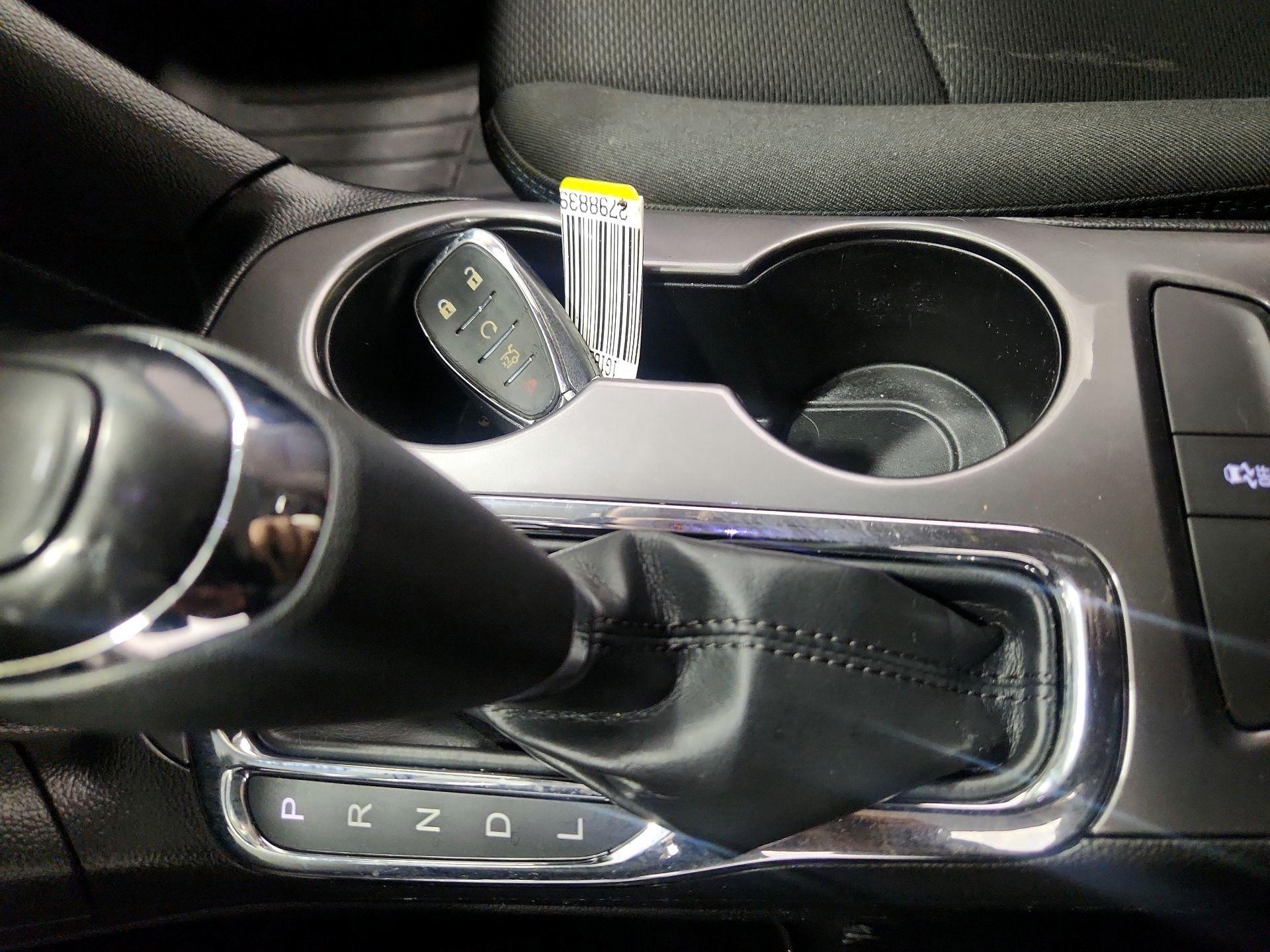 Thumbnail: 2017 Chevrolet Cruze - 17