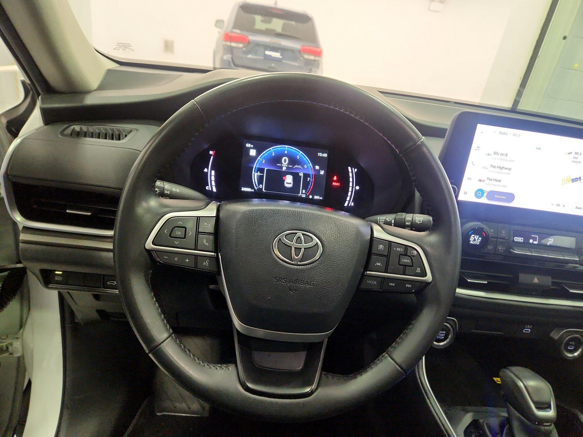 Thumbnail: 2024 Toyota Grand Highlander - 10