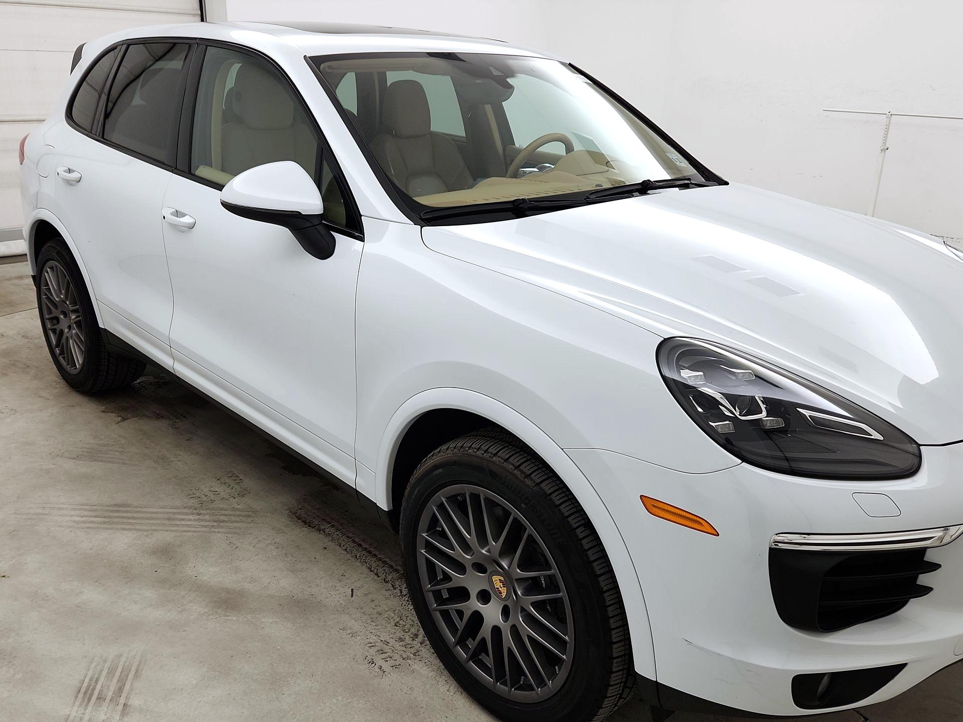 Thumbnail: 2017 Porsche Cayenne - 1