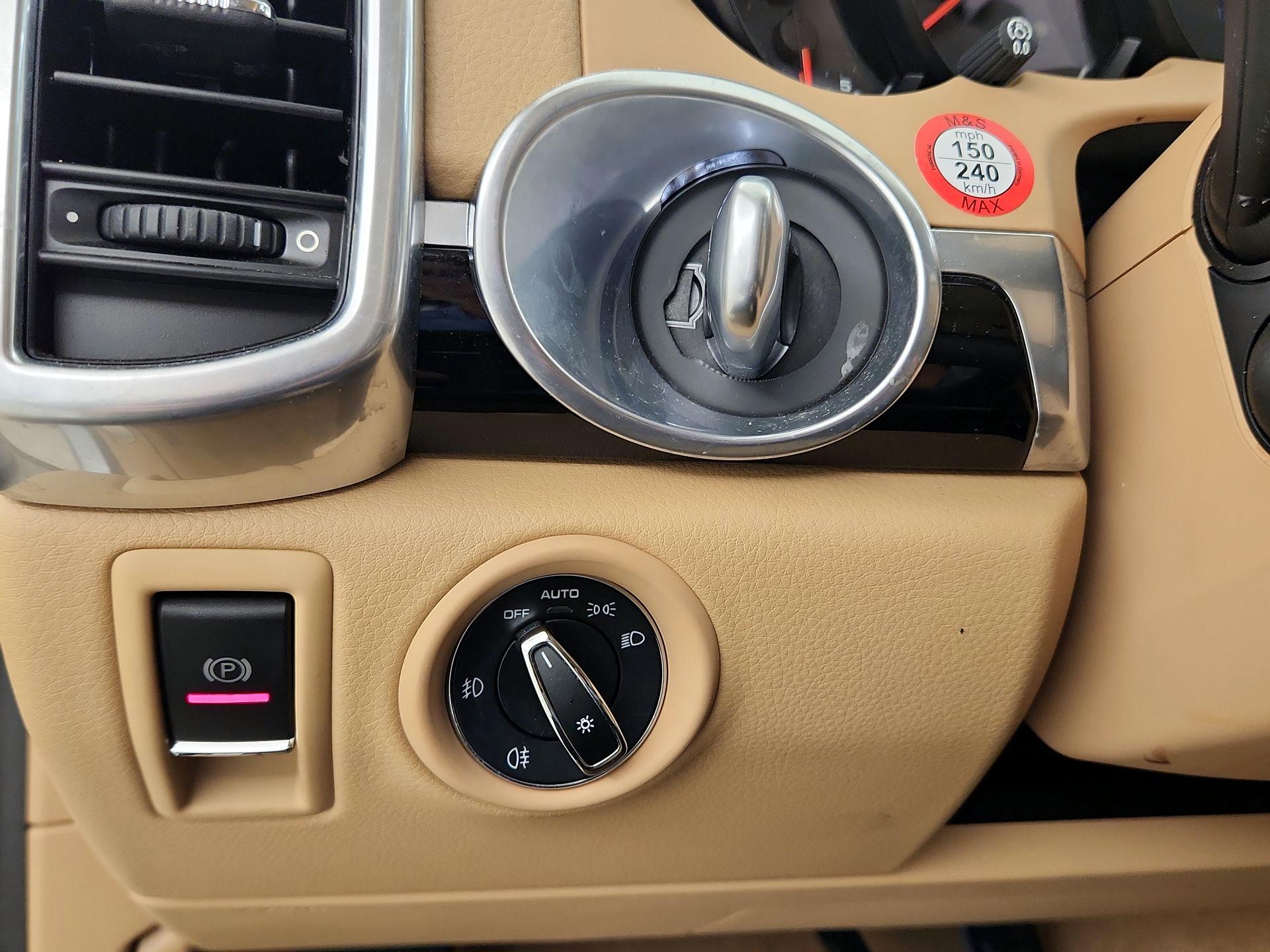 Thumbnail: 2017 Porsche Cayenne - 11