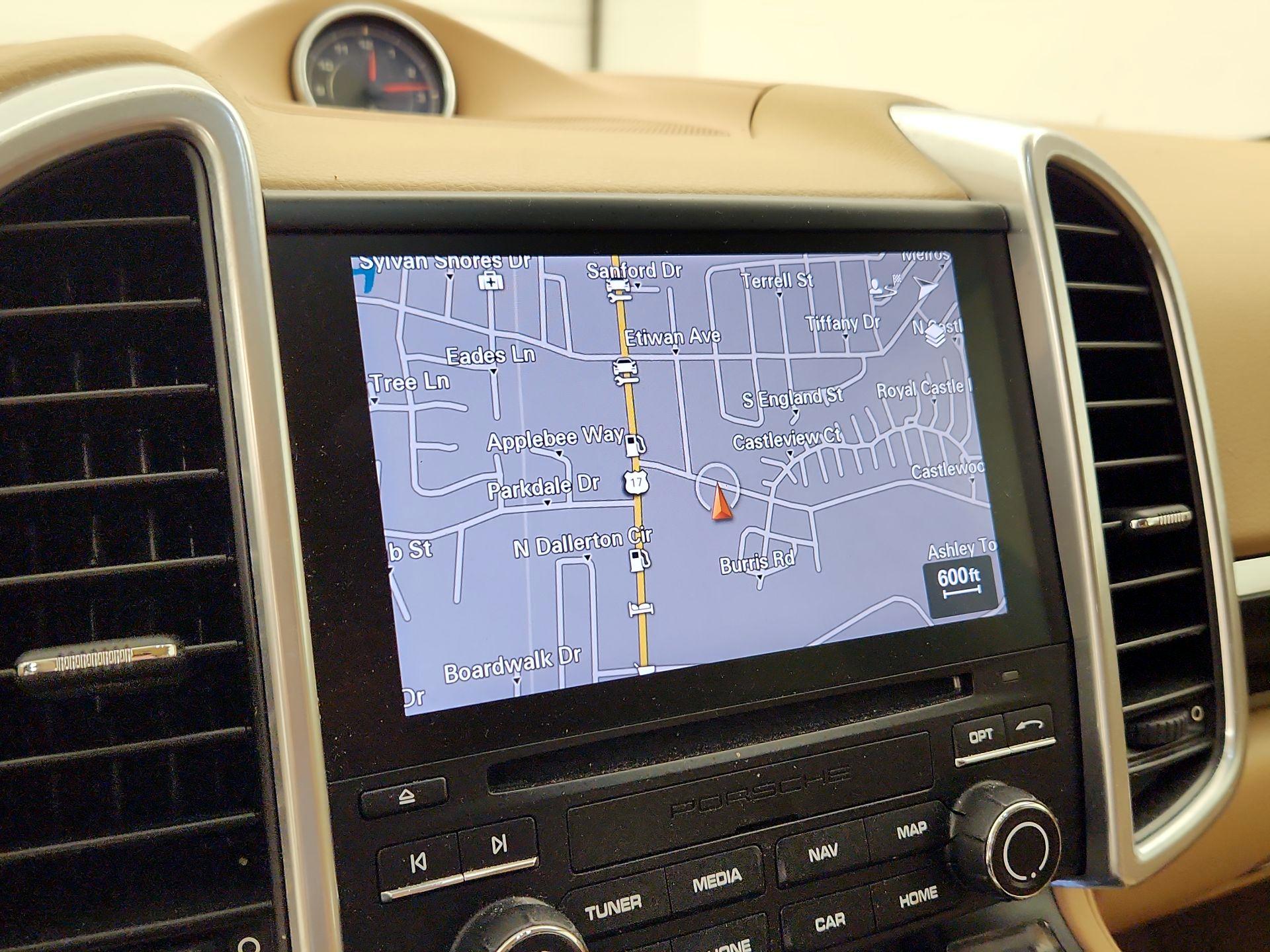 Thumbnail: 2017 Porsche Cayenne - 12