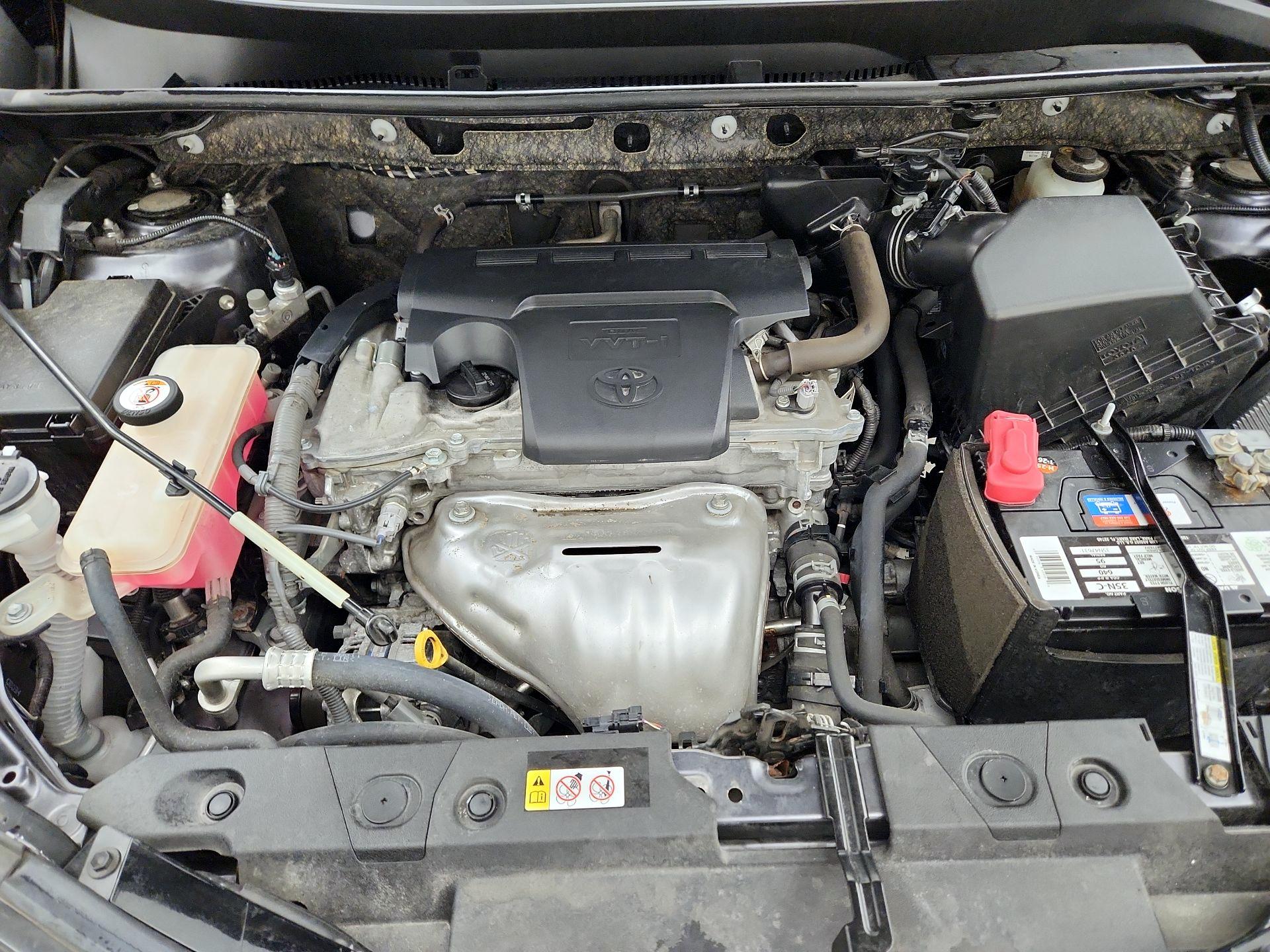 Thumbnail: 2018 Toyota RAV4 - 20