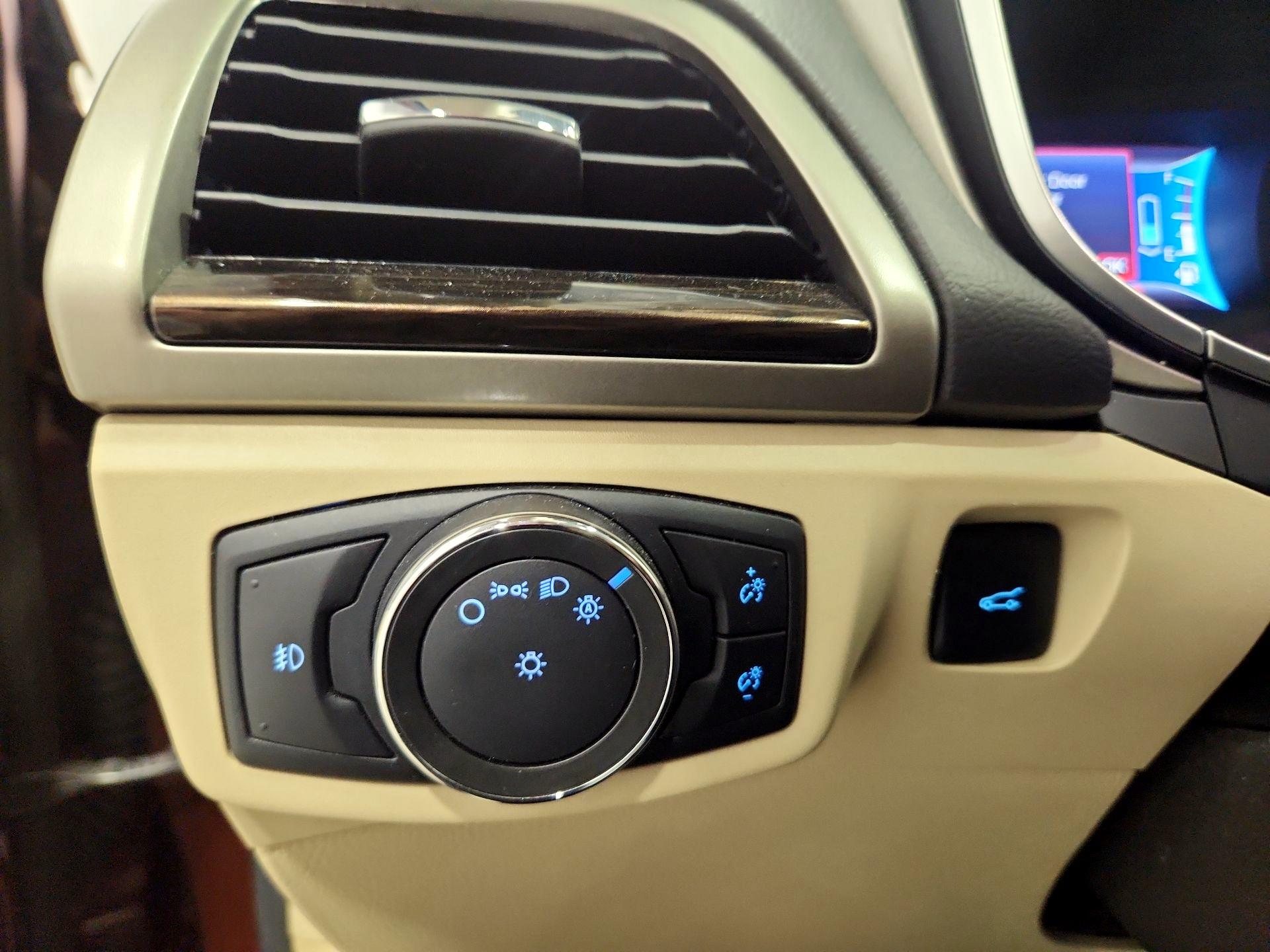 Thumbnail: 2016 Ford Fusion - 13