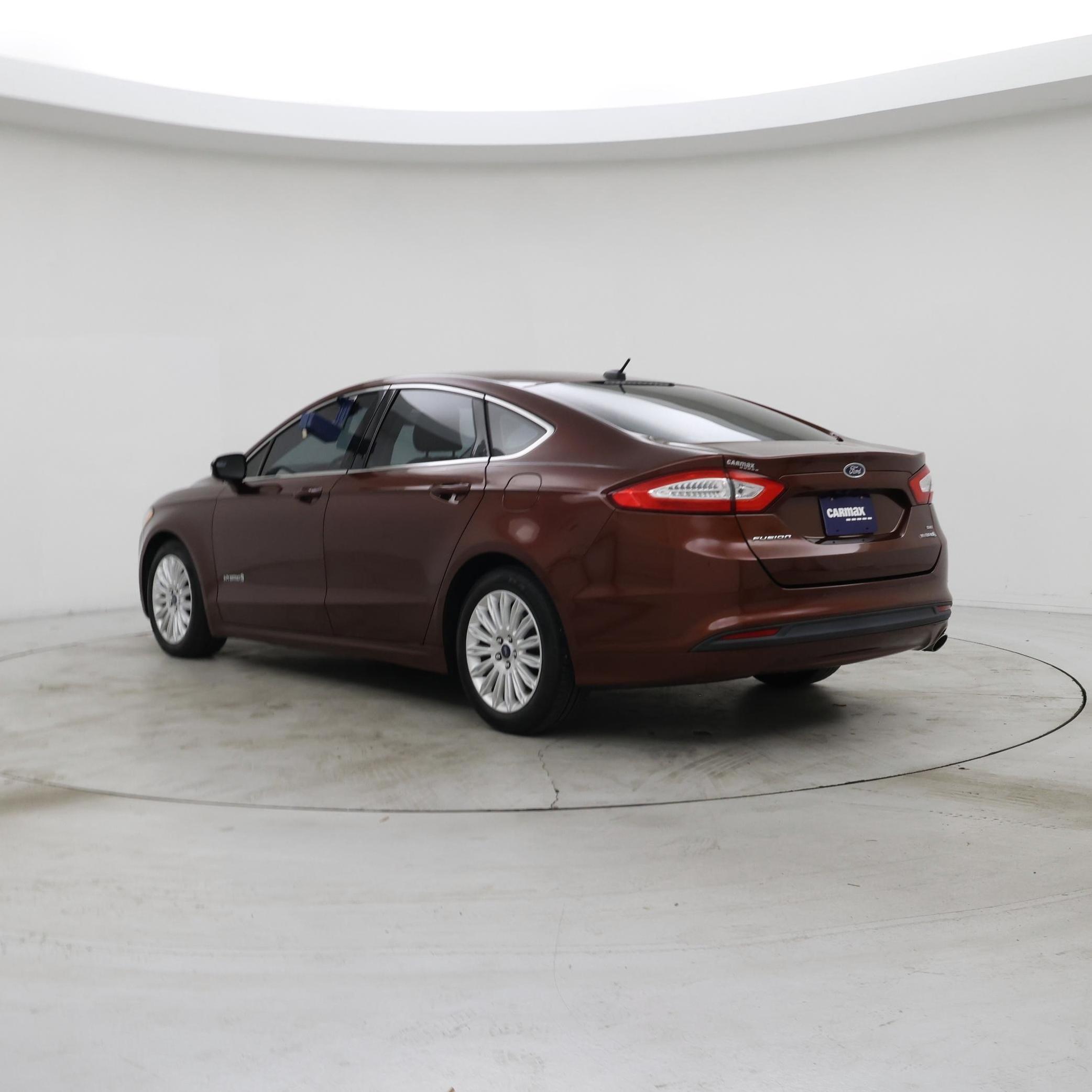 Thumbnail: 2016 Ford Fusion - 2