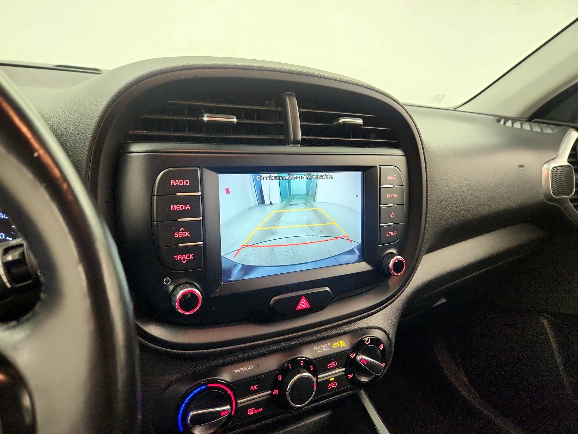 Thumbnail: 2020 Kia Soul - 14