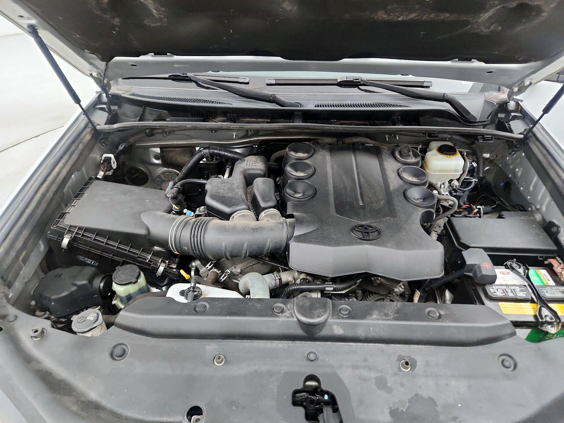 Thumbnail: 2016 Toyota 4Runner - 19