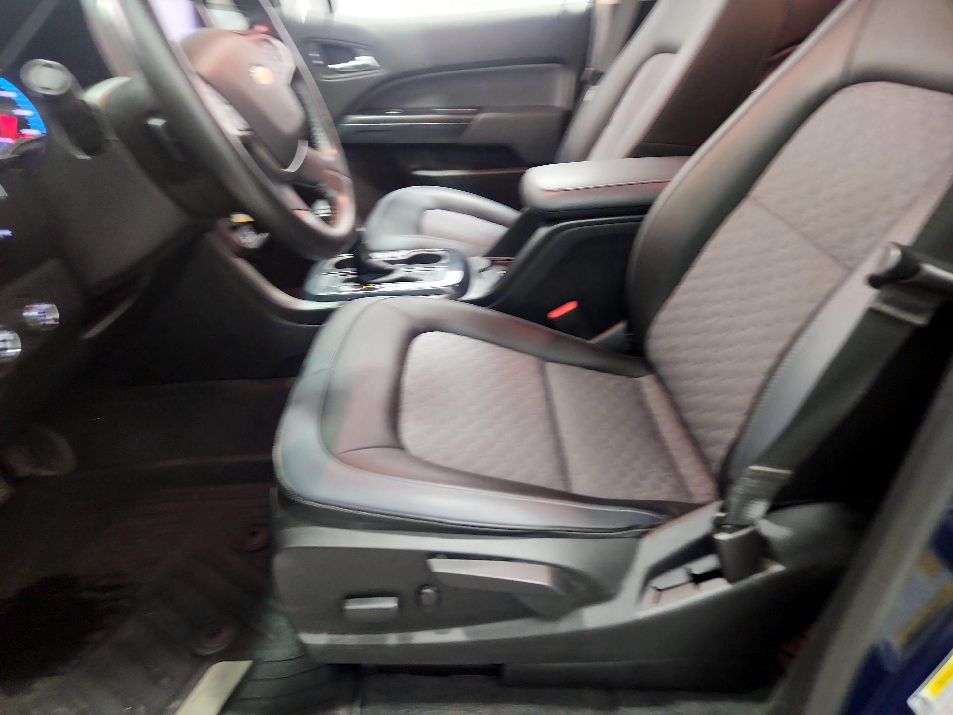 Thumbnail: 2020 Chevrolet Colorado - 11