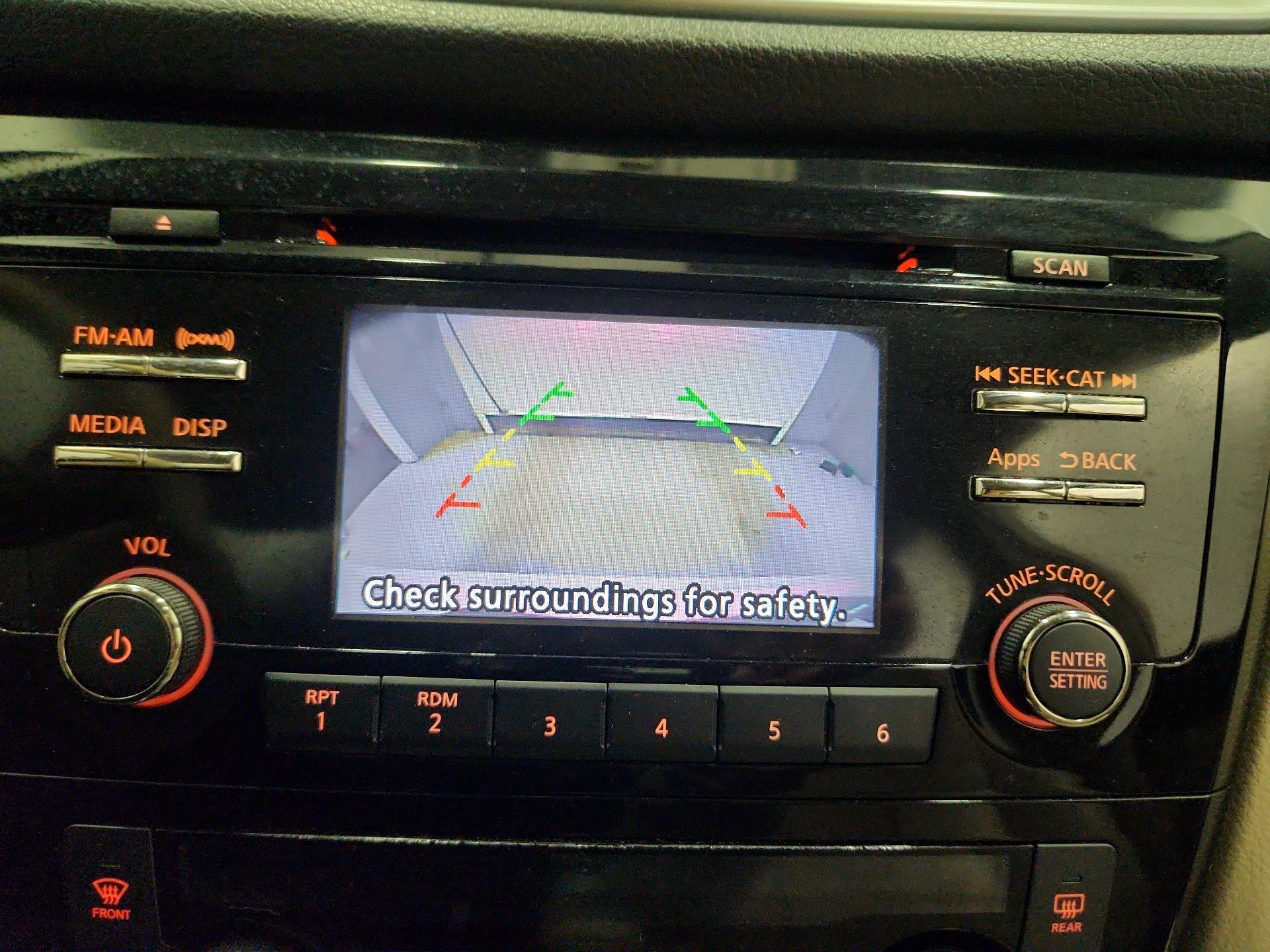 Thumbnail: 2015 Nissan Rogue - 14