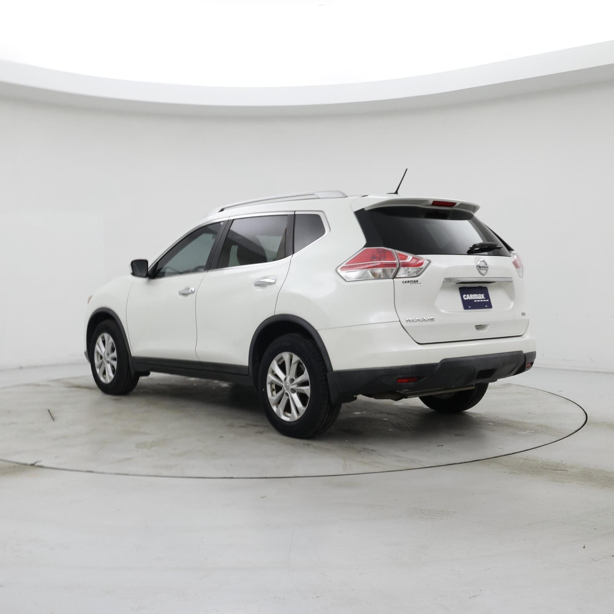 Thumbnail: 2015 Nissan Rogue - 2