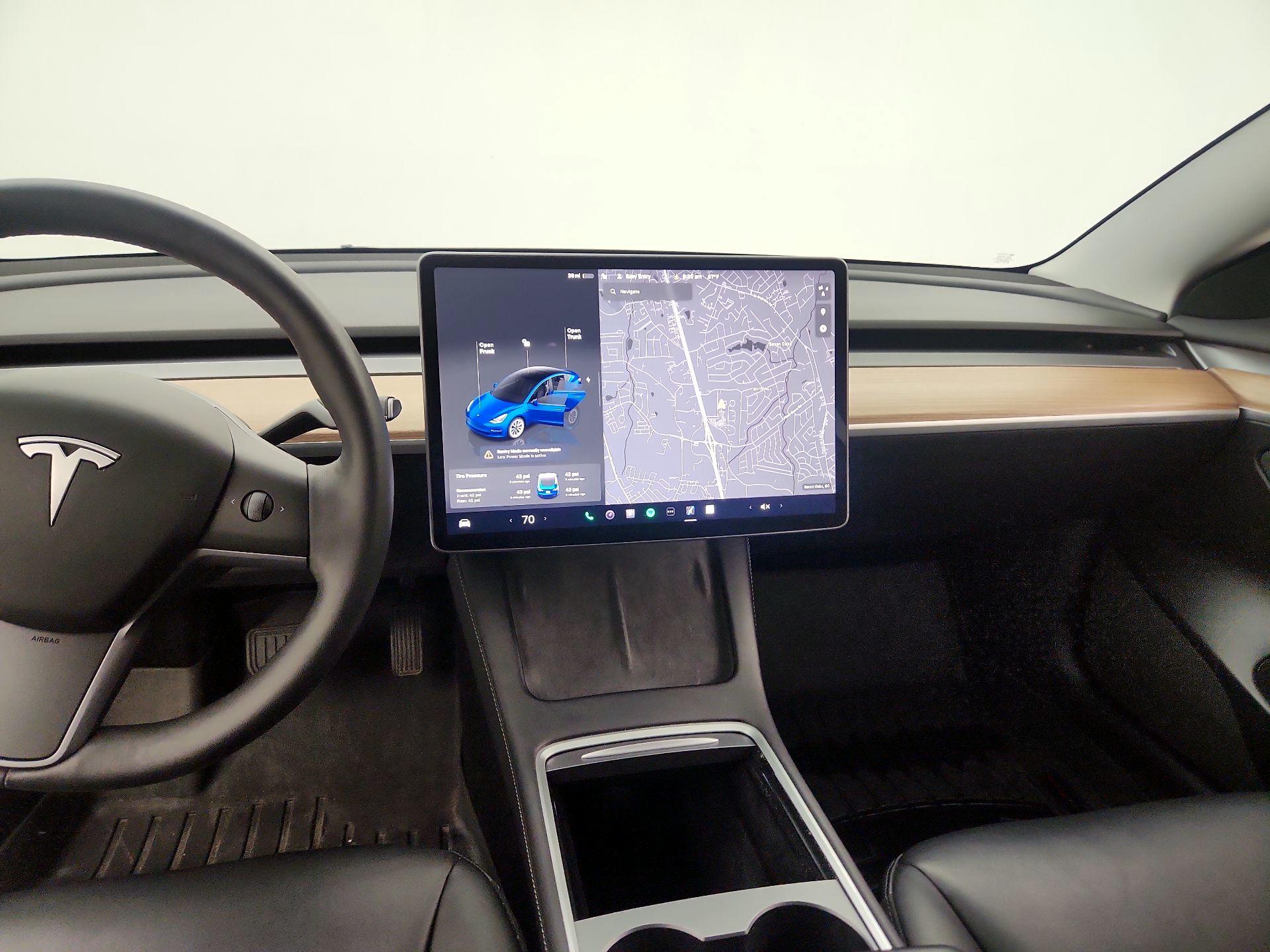 Thumbnail: 2022 Tesla Model 3 - 9