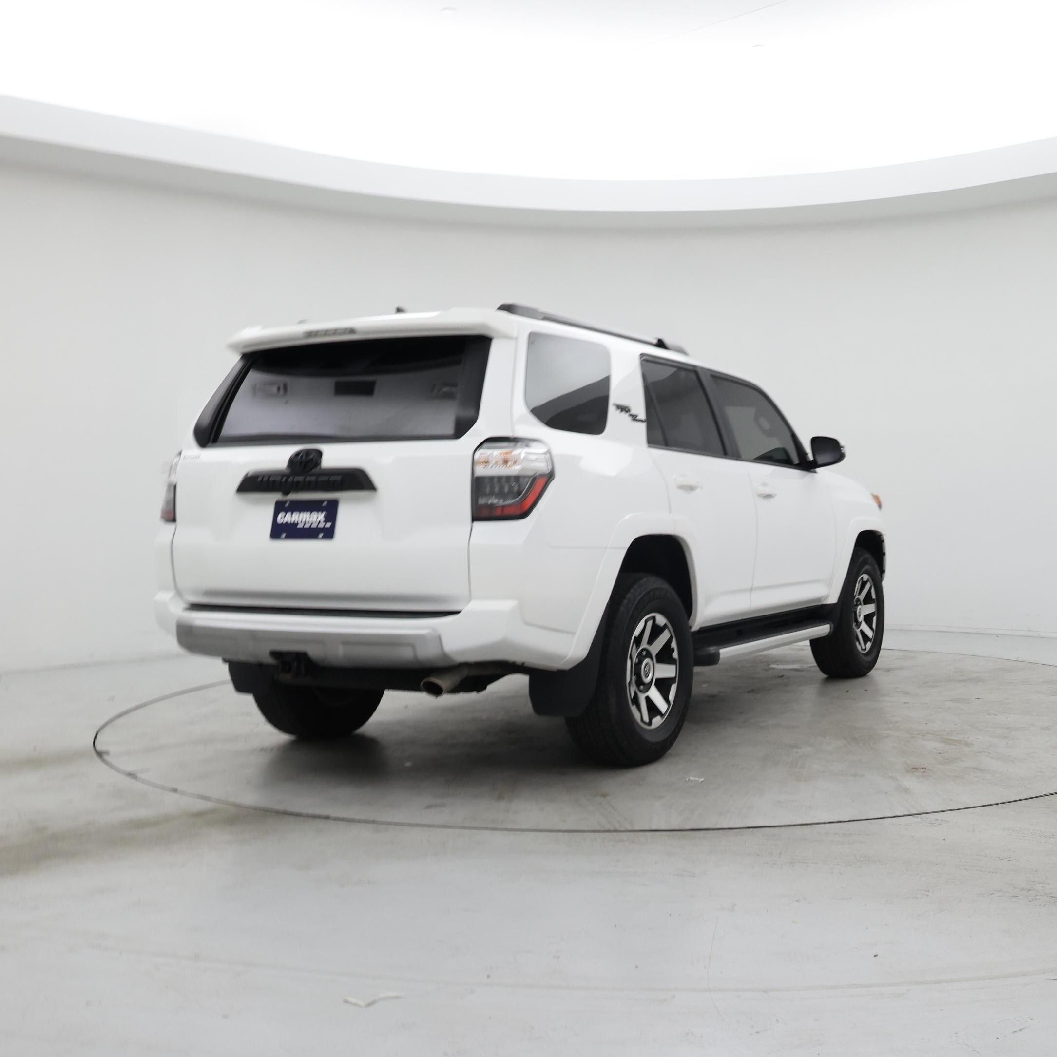 Thumbnail: 2024 Toyota 4Runner - 8