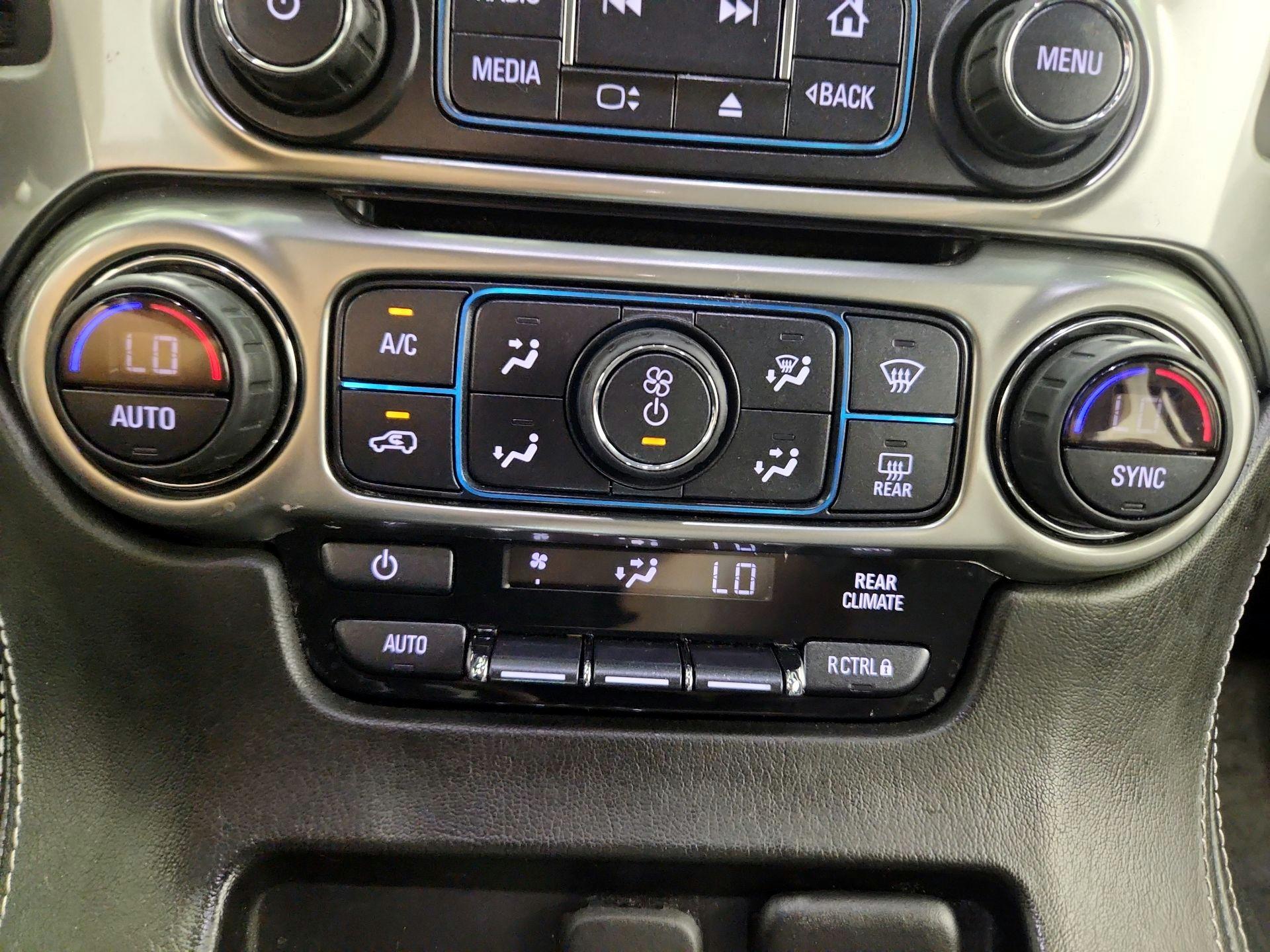 Thumbnail: 2019 Chevrolet Tahoe - 17