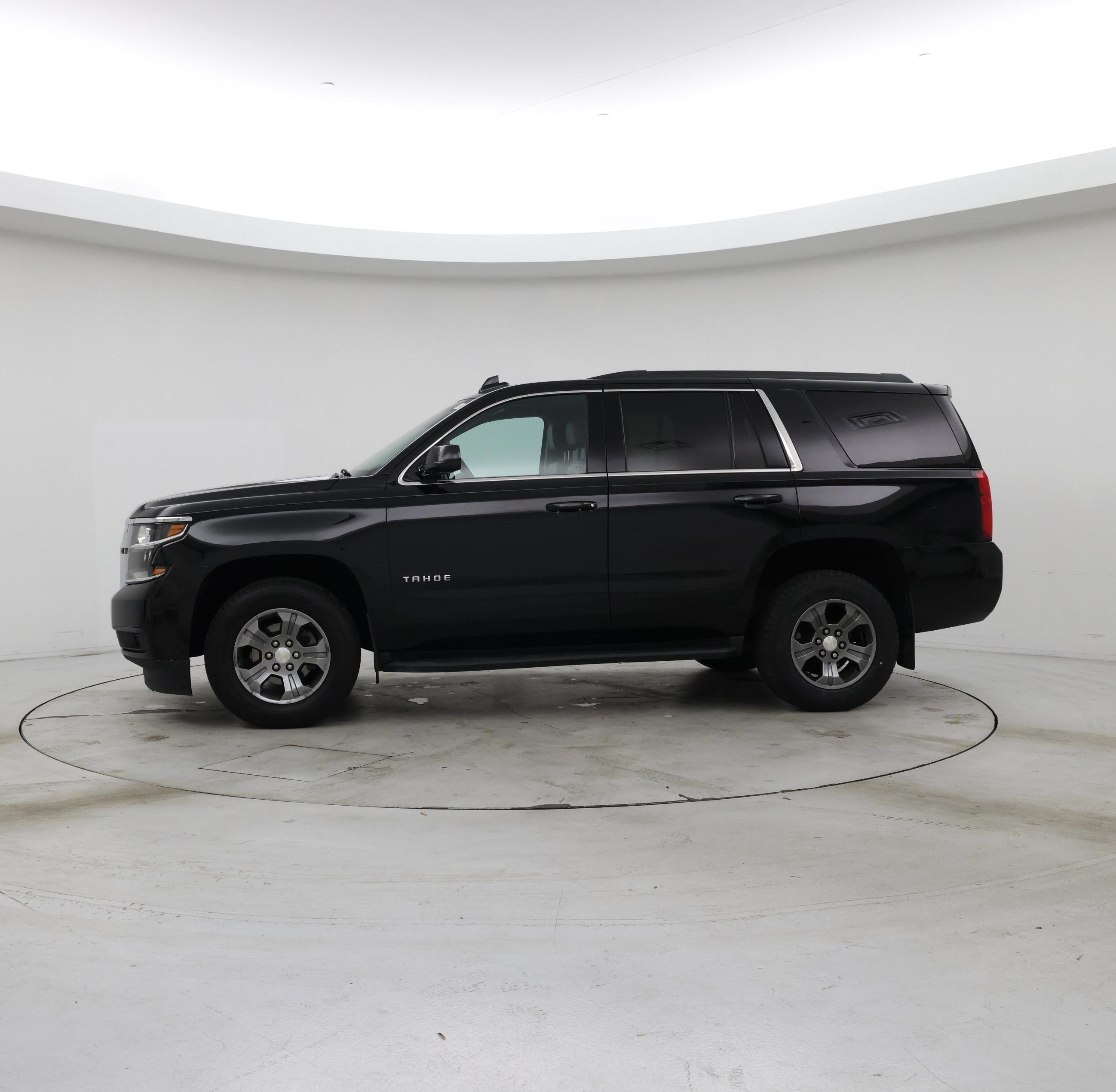 Thumbnail: 2019 Chevrolet Tahoe - 3