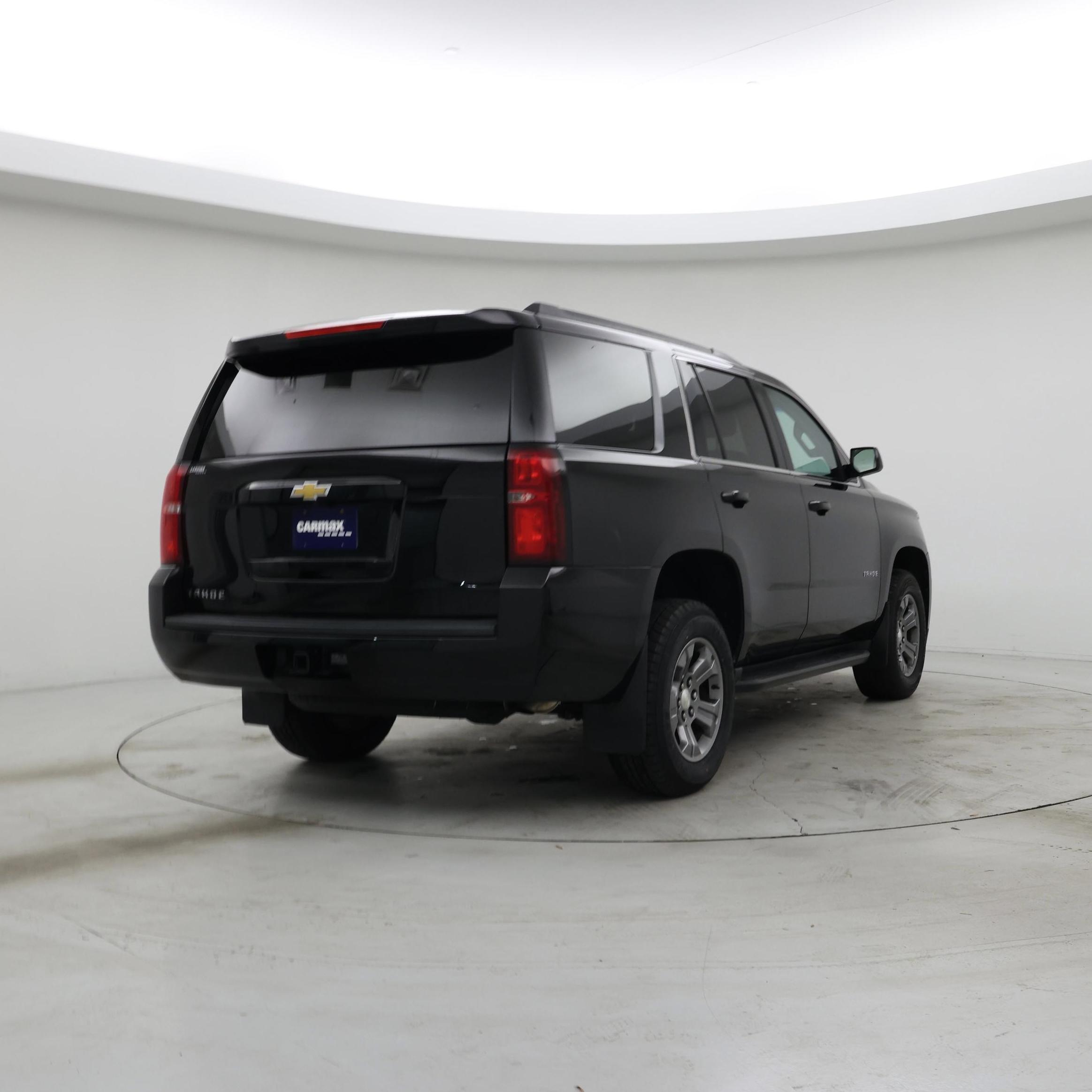 Thumbnail: 2019 Chevrolet Tahoe - 8
