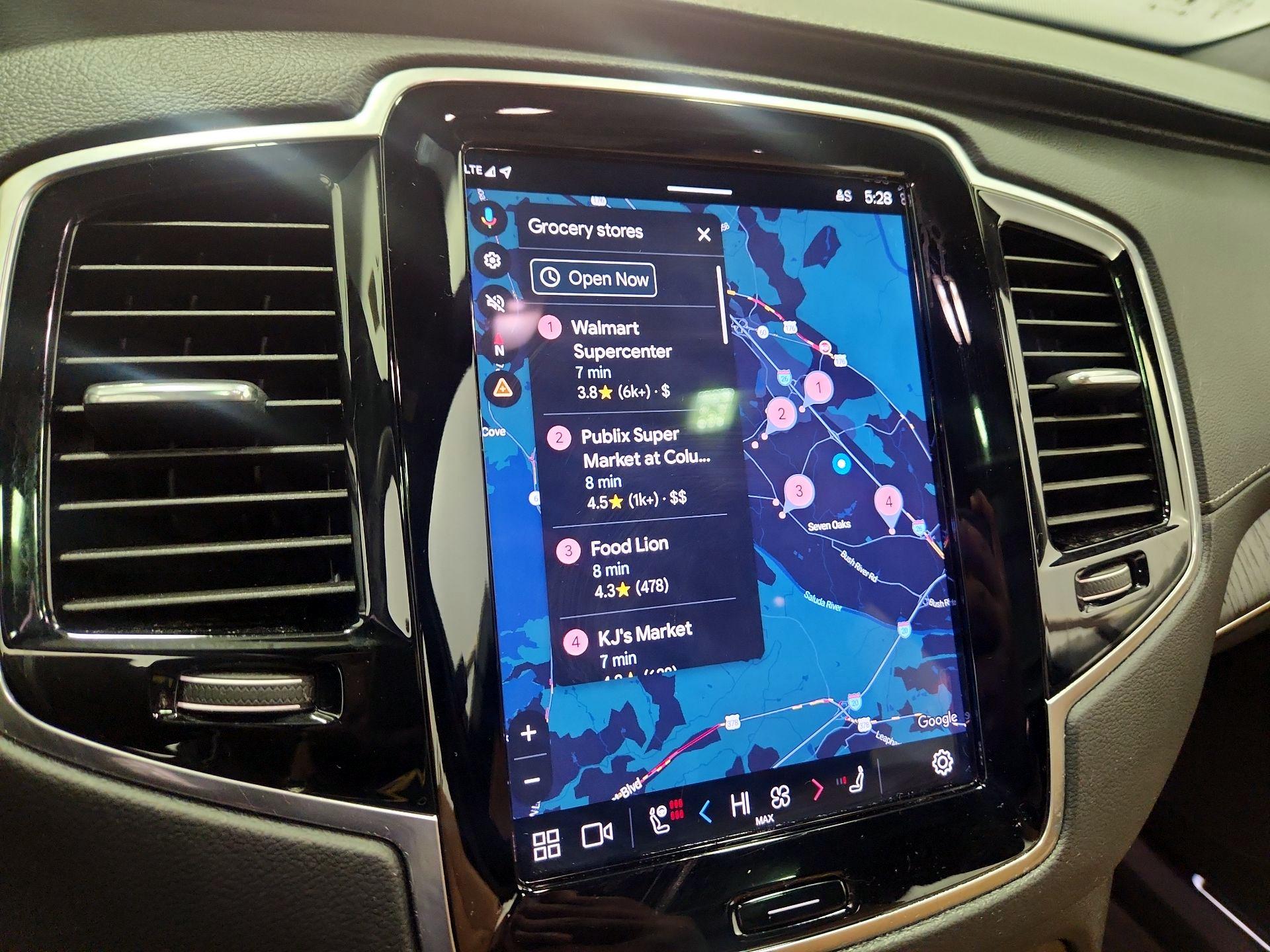 Thumbnail: 2023 Volvo XC90 - 14