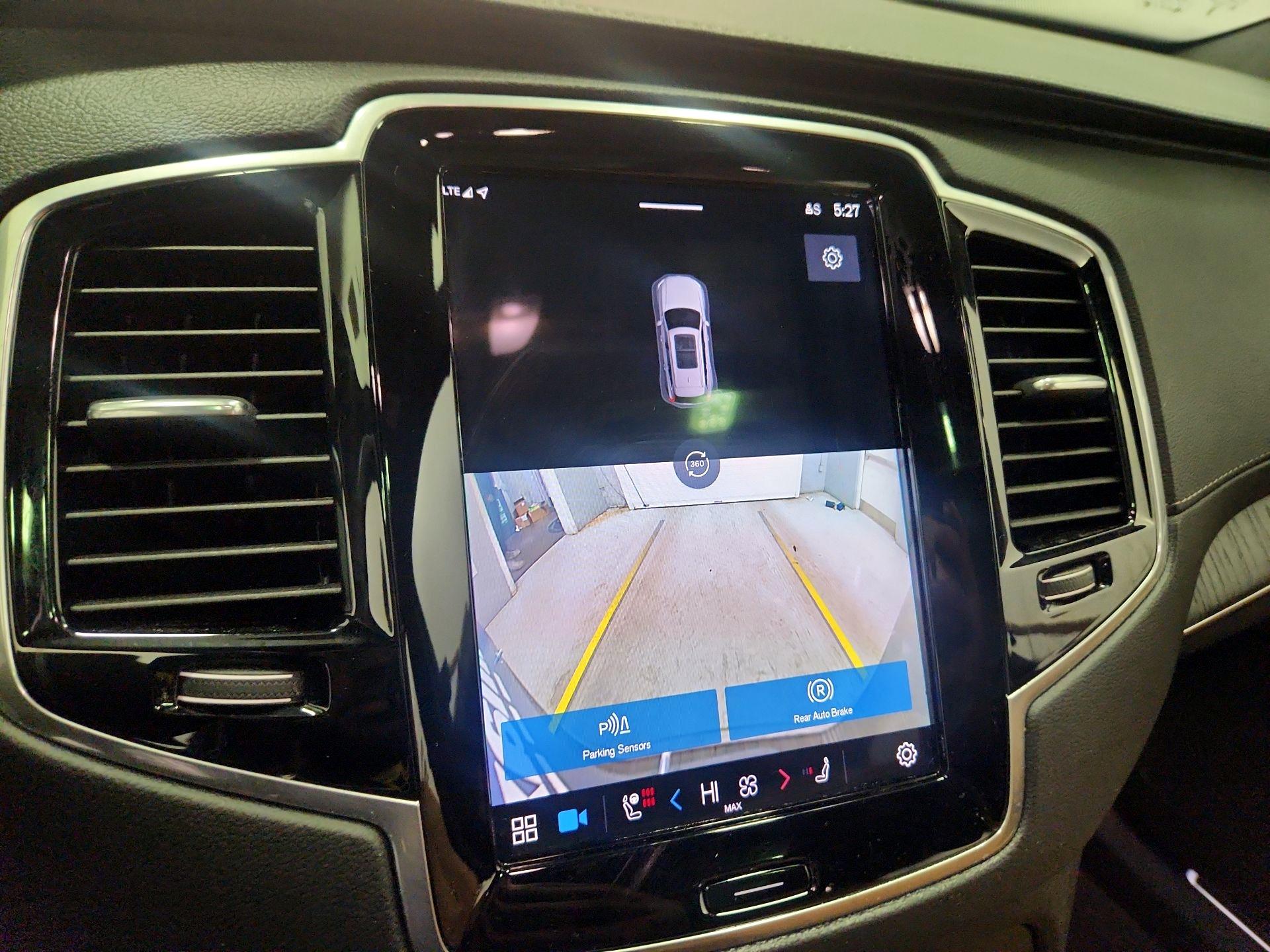 Thumbnail: 2023 Volvo XC90 - 15