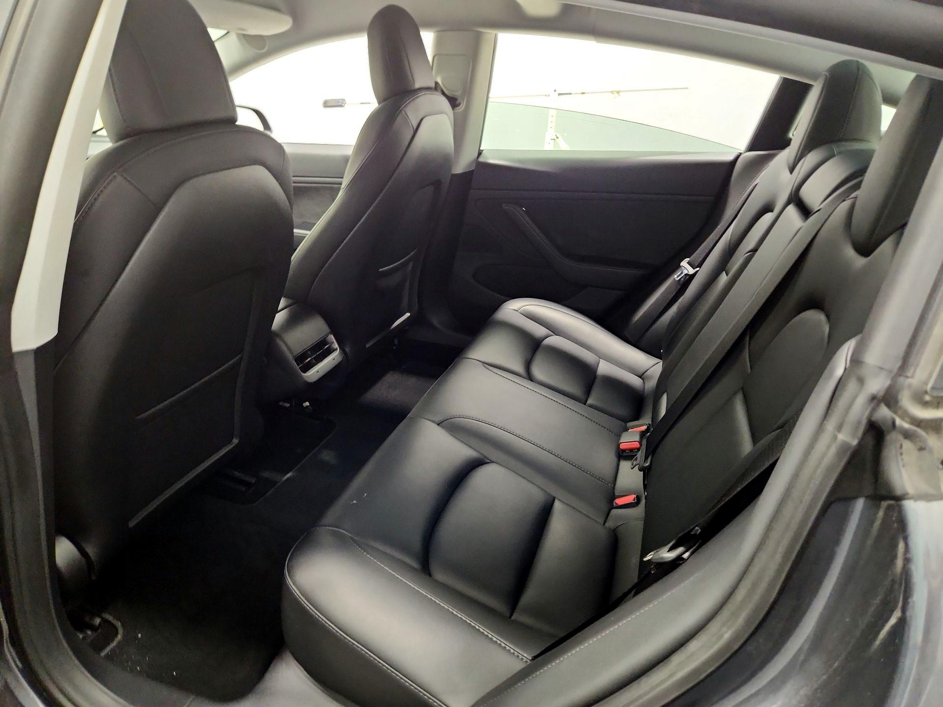 Thumbnail: 2021 Tesla Model 3 - 18