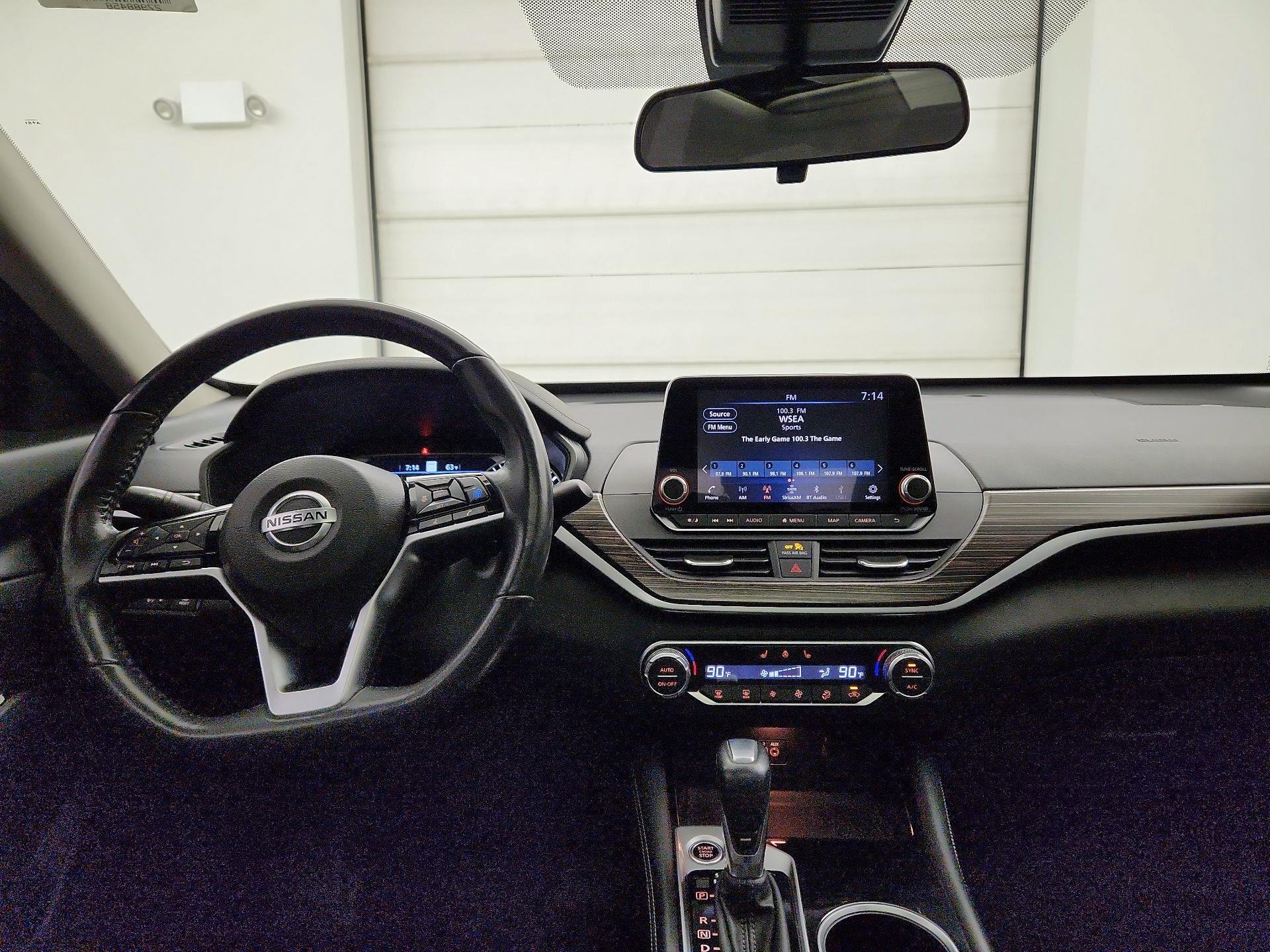 Thumbnail: 2022 Nissan Altima - 9