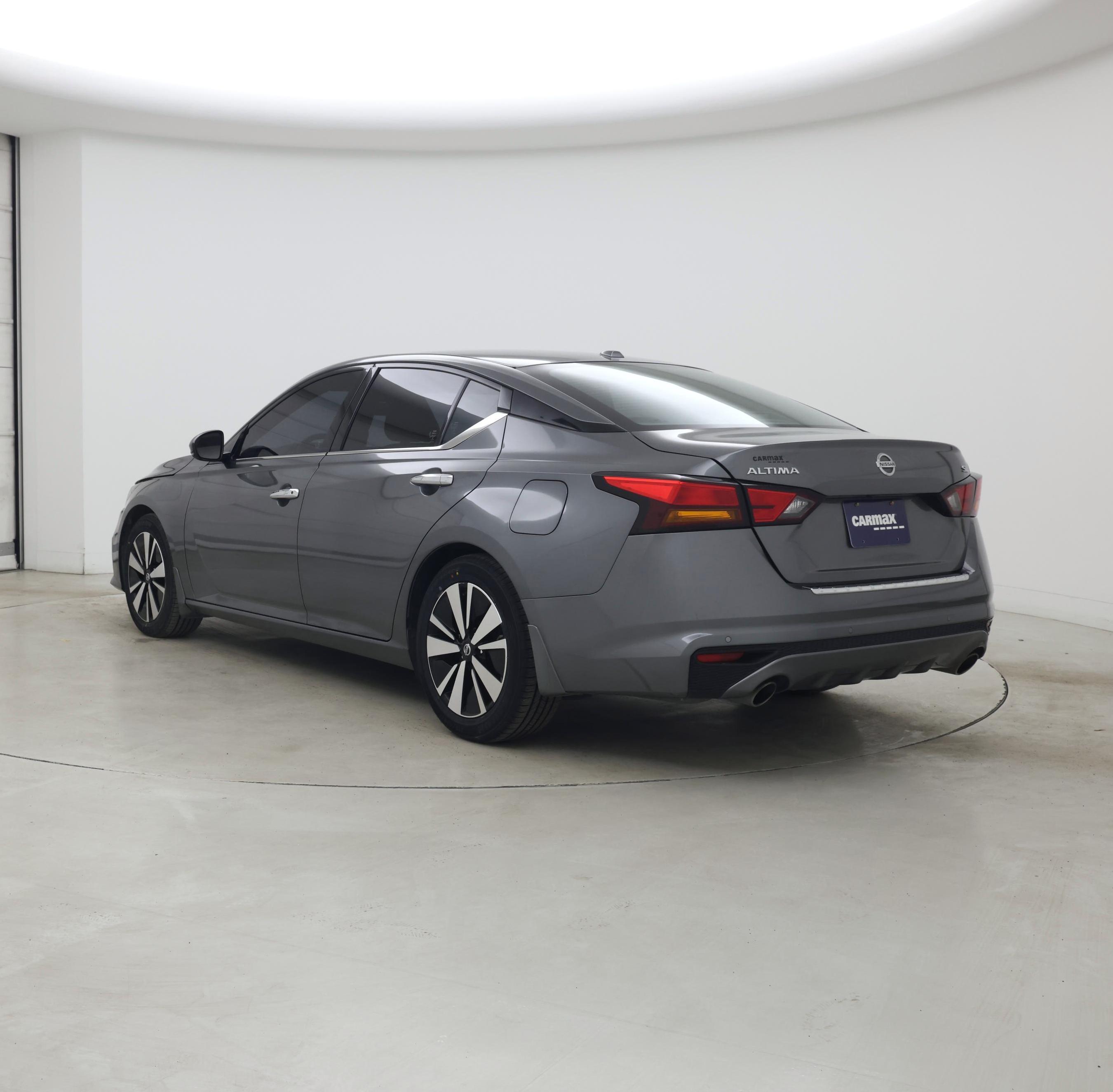 Thumbnail: 2022 Nissan Altima - 2