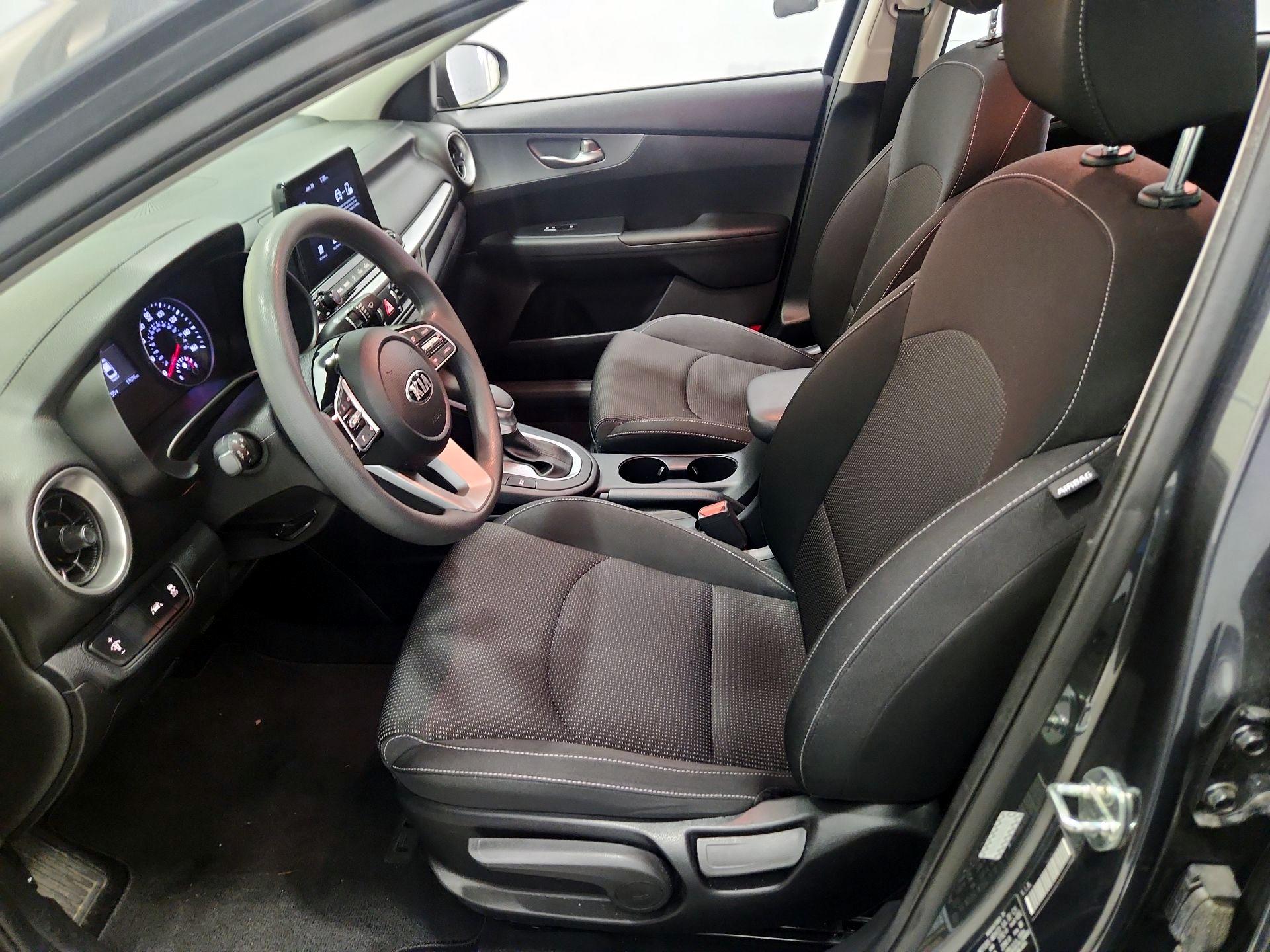 Thumbnail: 2021 Kia Forte - 11