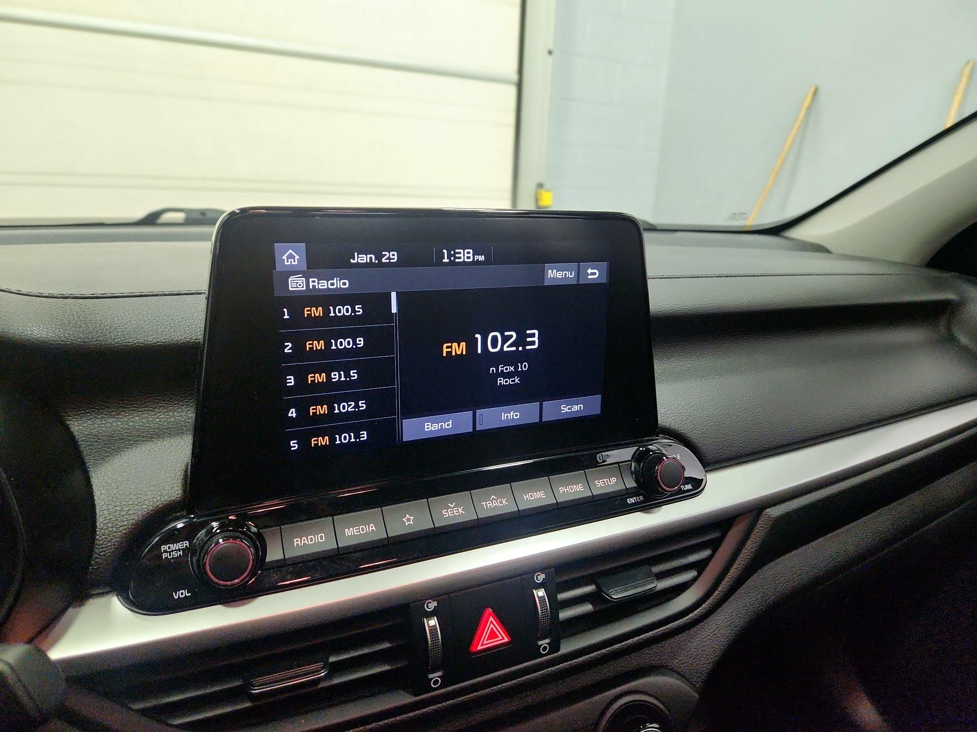 Thumbnail: 2021 Kia Forte - 15